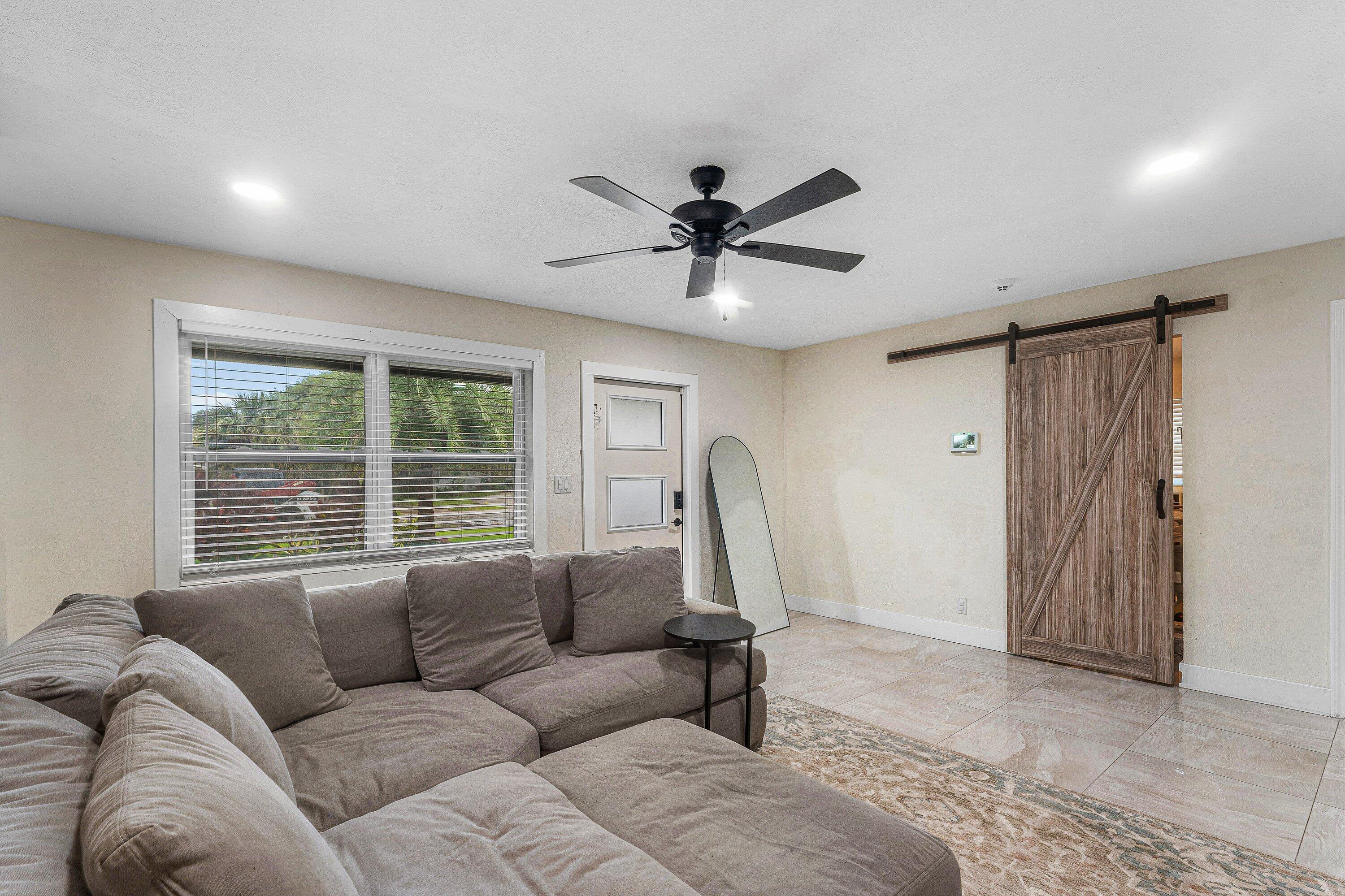 711 Laurel, Lake Park FL 33403