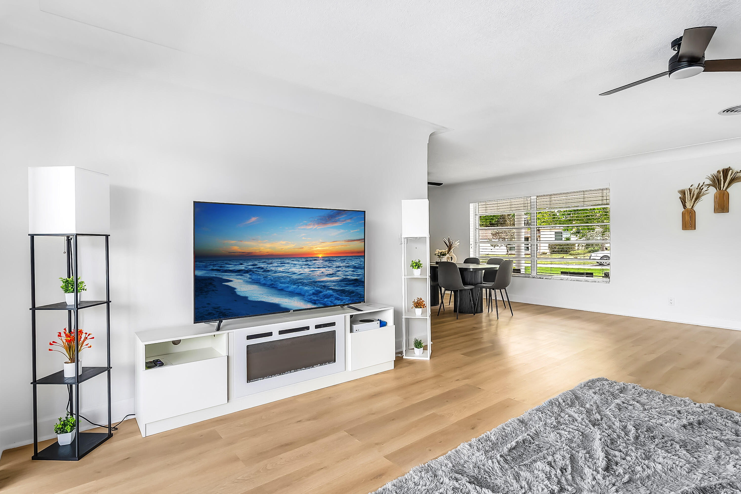 1250 SE 10th, Deerfield Beach FL 33441