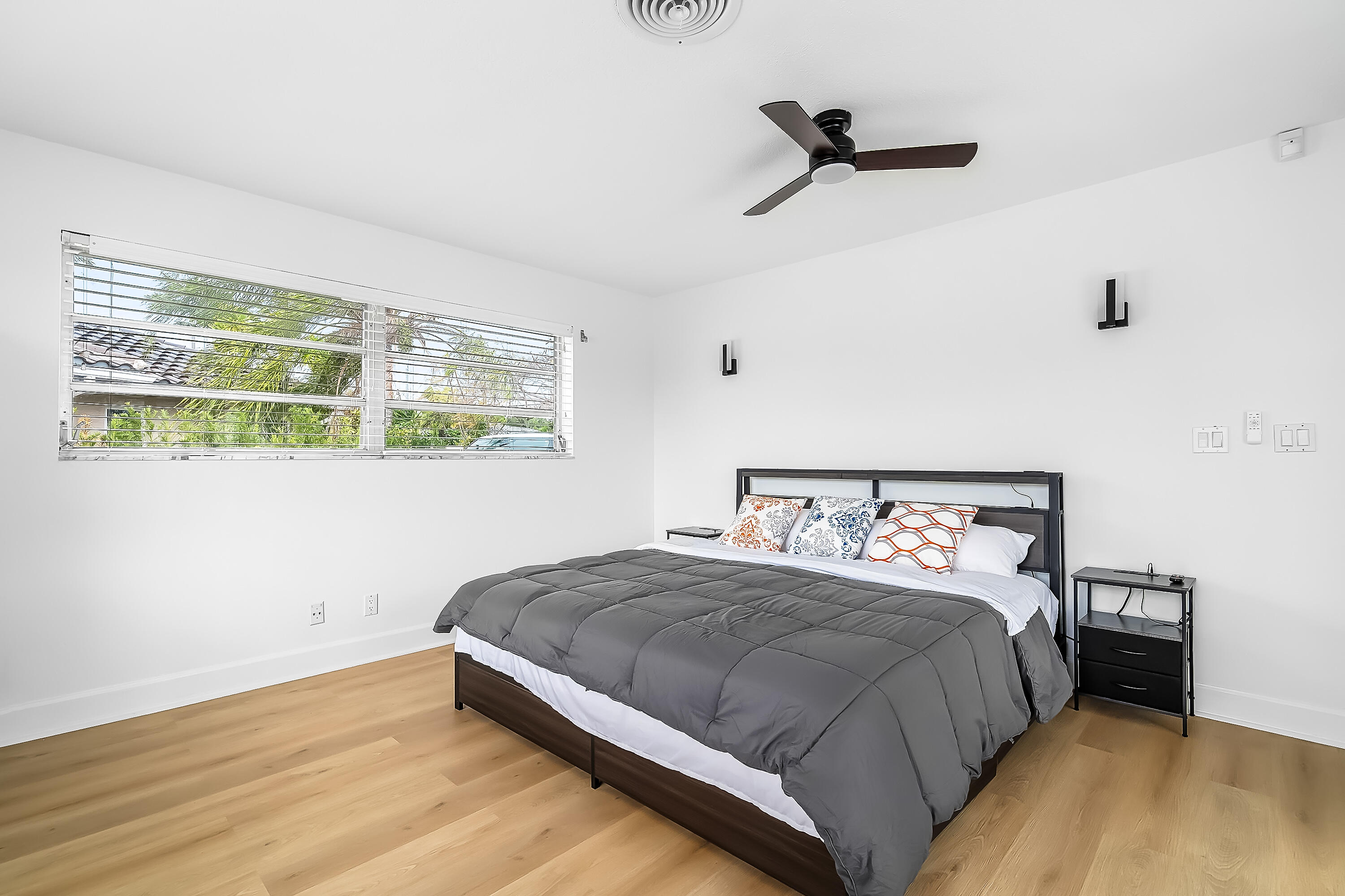 1250 SE 10th, Deerfield Beach FL 33441
