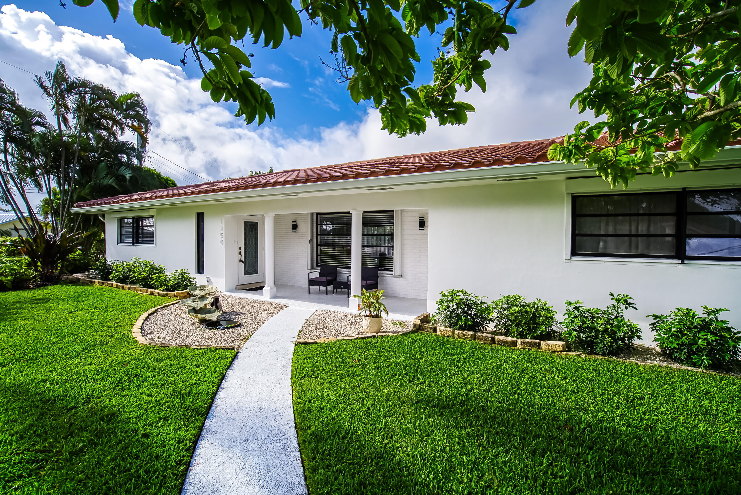 1250 SE 10th, Deerfield Beach FL 33441