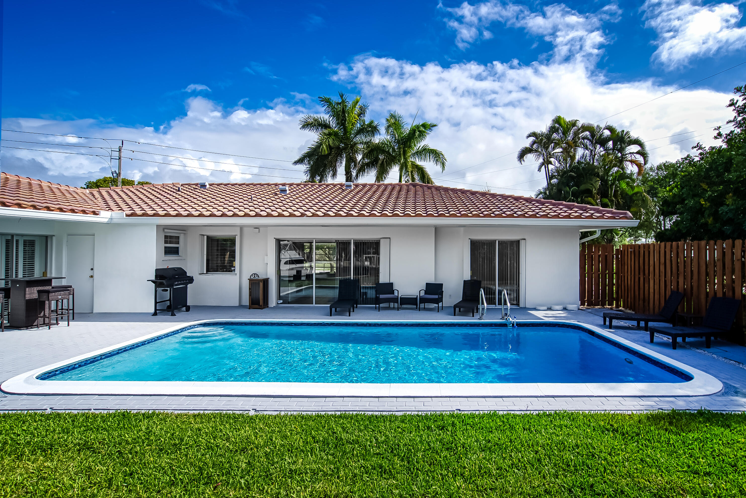 1250 SE 10th, Deerfield Beach FL 33441