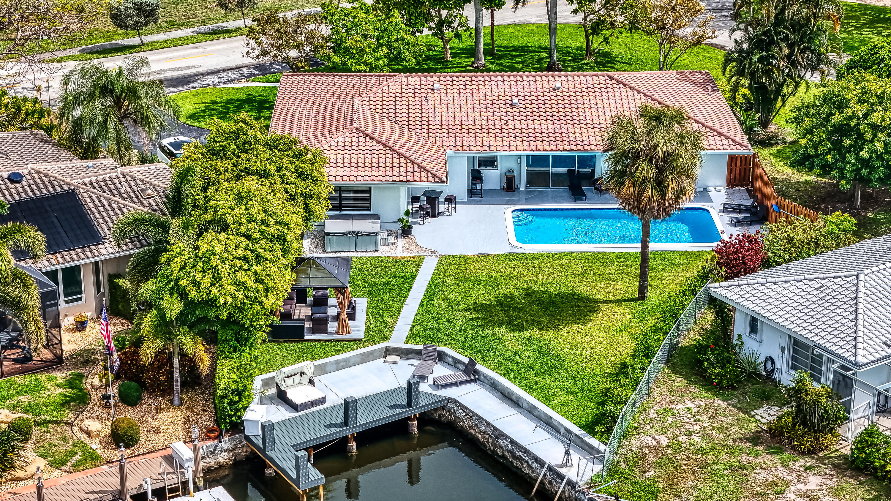 1250 SE 10th, Deerfield Beach FL 33441