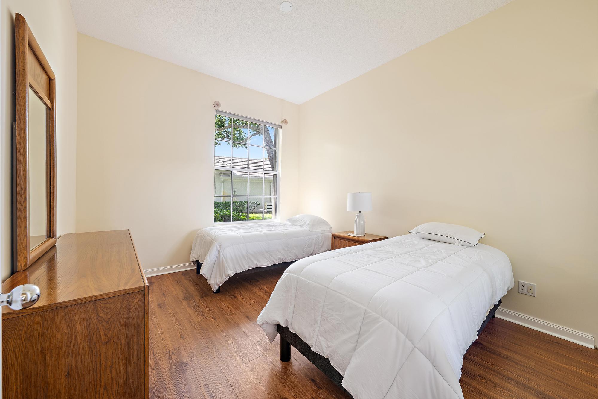 8548 Beaconhill, Palm Beach Gardens FL 33410