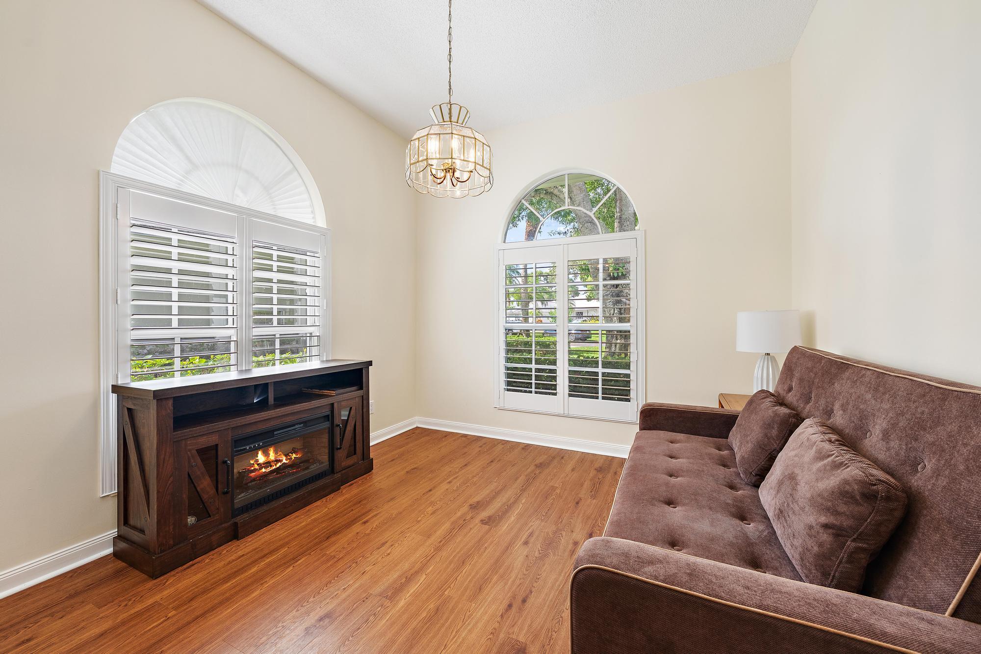 8548 Beaconhill, Palm Beach Gardens FL 33410