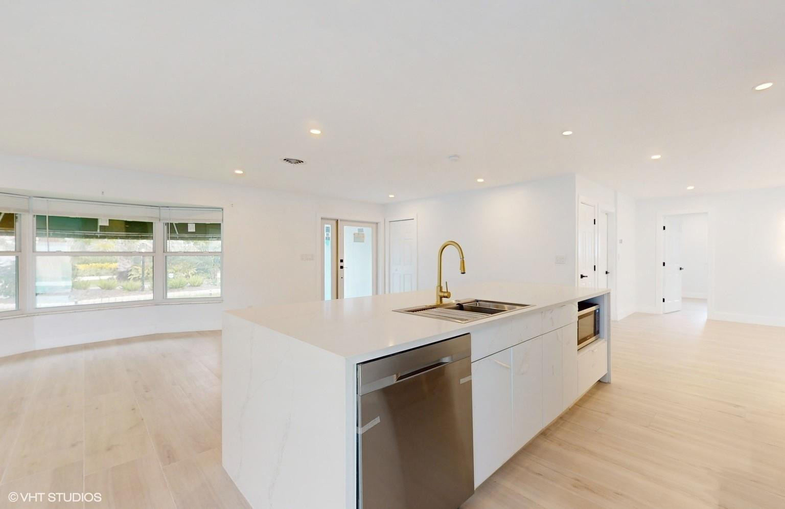 4761 NE 28th, Fort Lauderdale FL 33308
