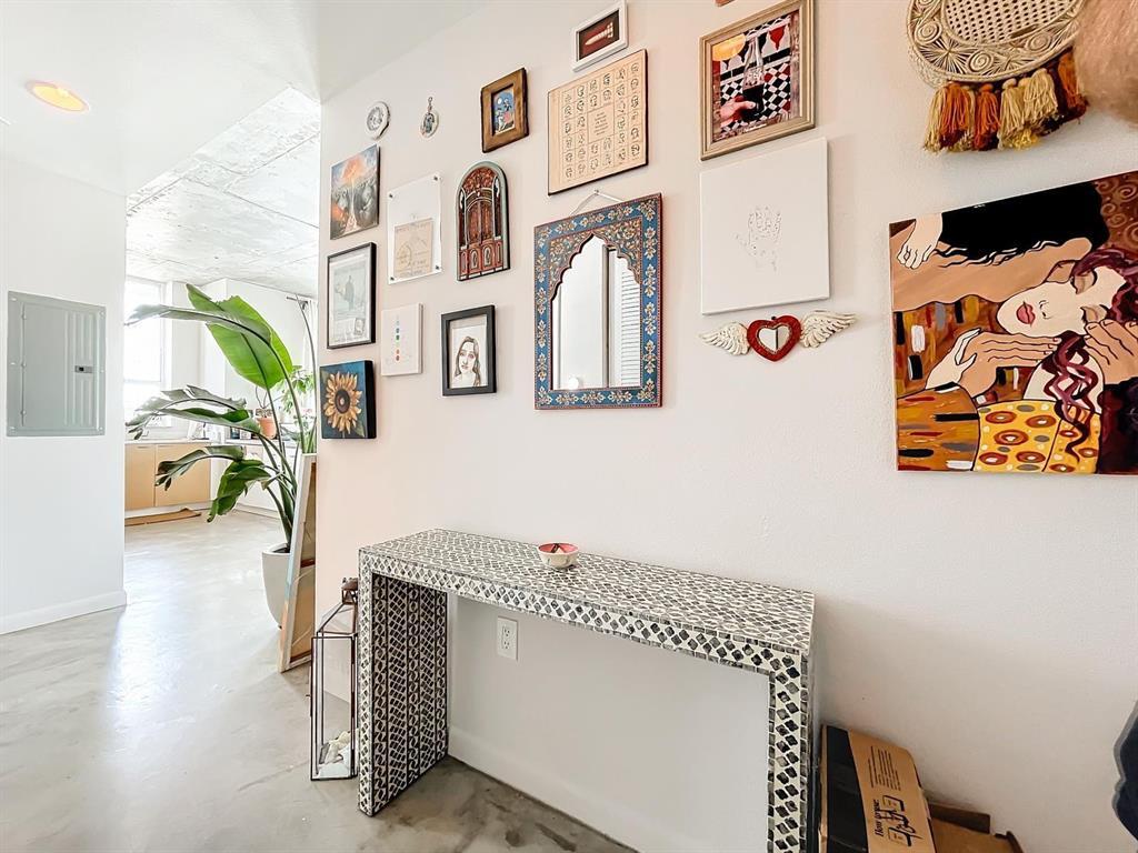 234 NE 3rd #1901, Miami FL 33132