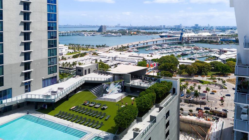 234 NE 3rd #1901, Miami FL 33132