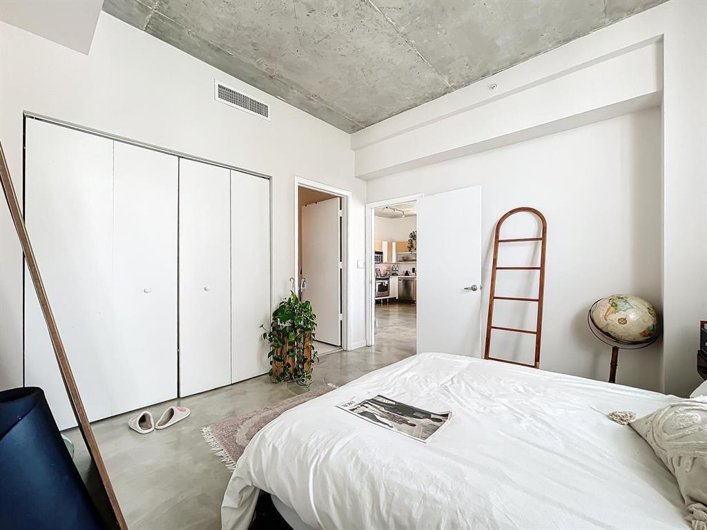 234 NE 3rd #1901, Miami FL 33132