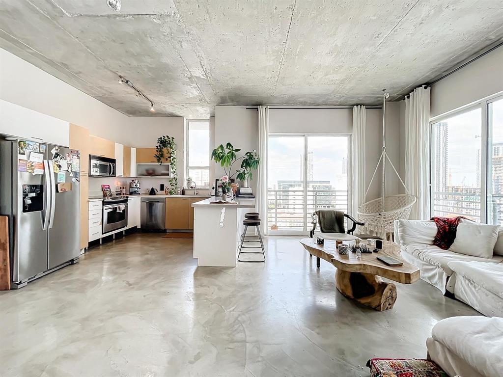 234 NE 3rd #1901, Miami FL 33132