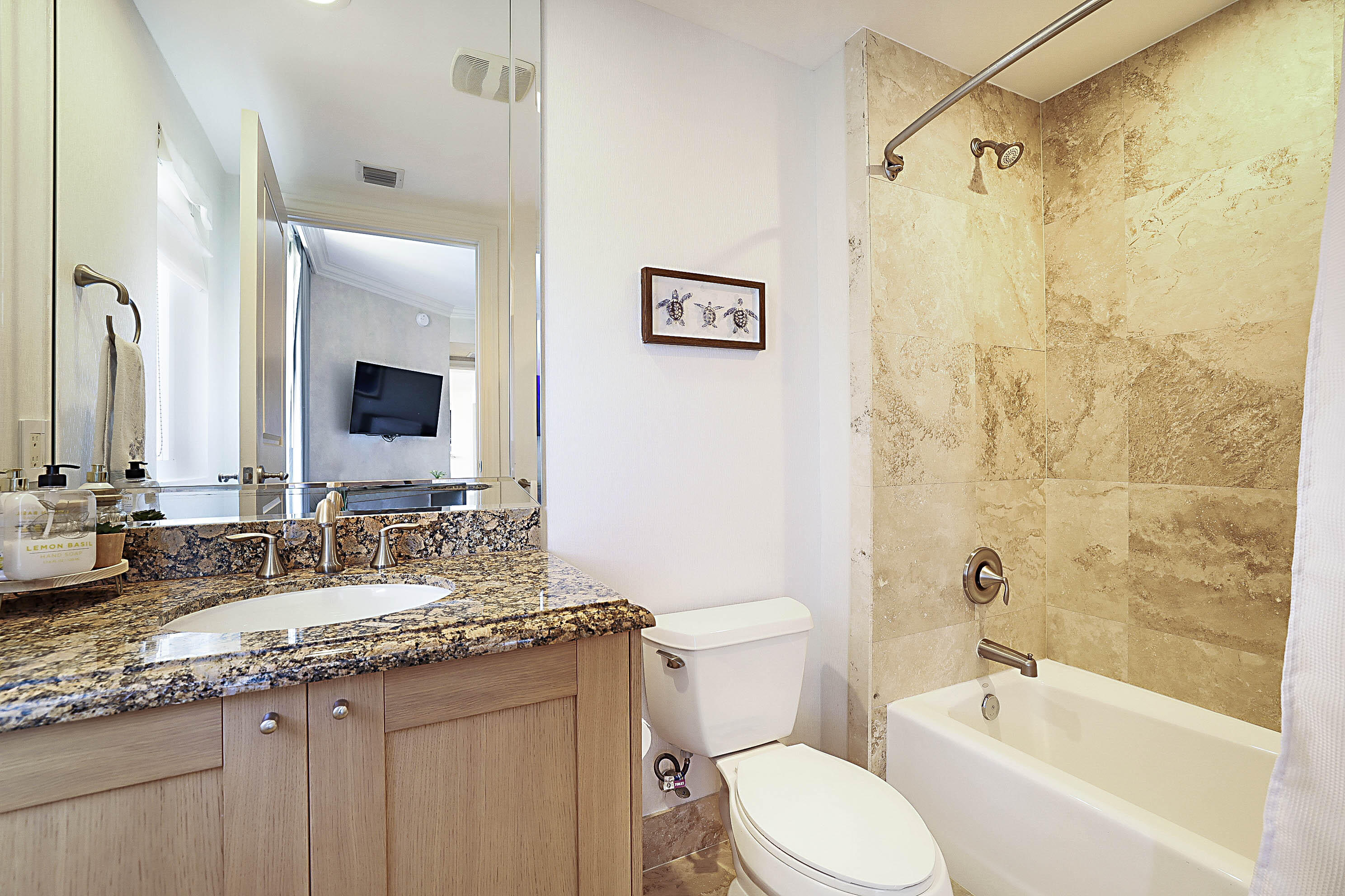 2700 N Ocean #1006b, Riviera Beach FL 33404