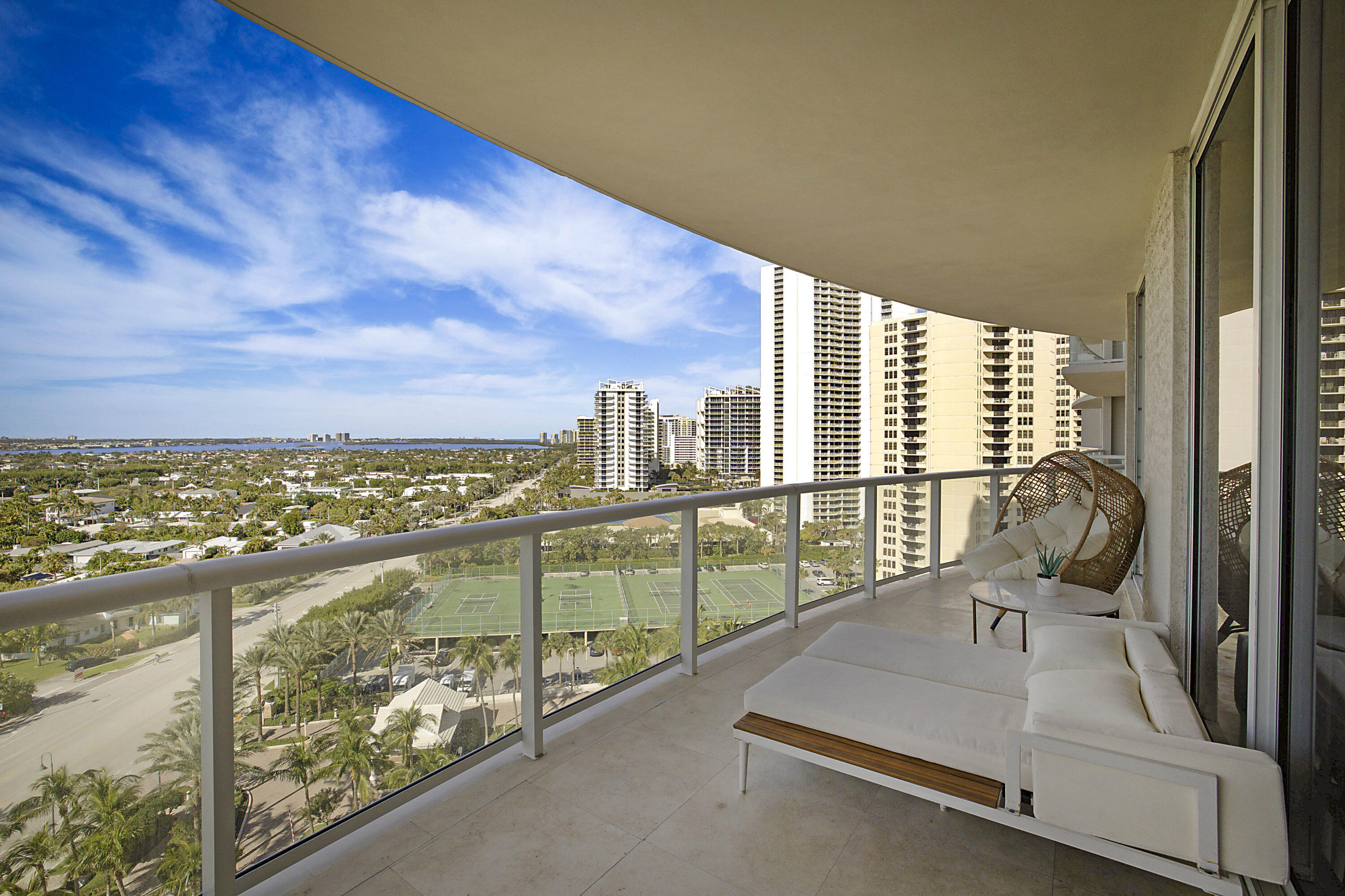 2700 N Ocean #1006b, Riviera Beach FL 33404