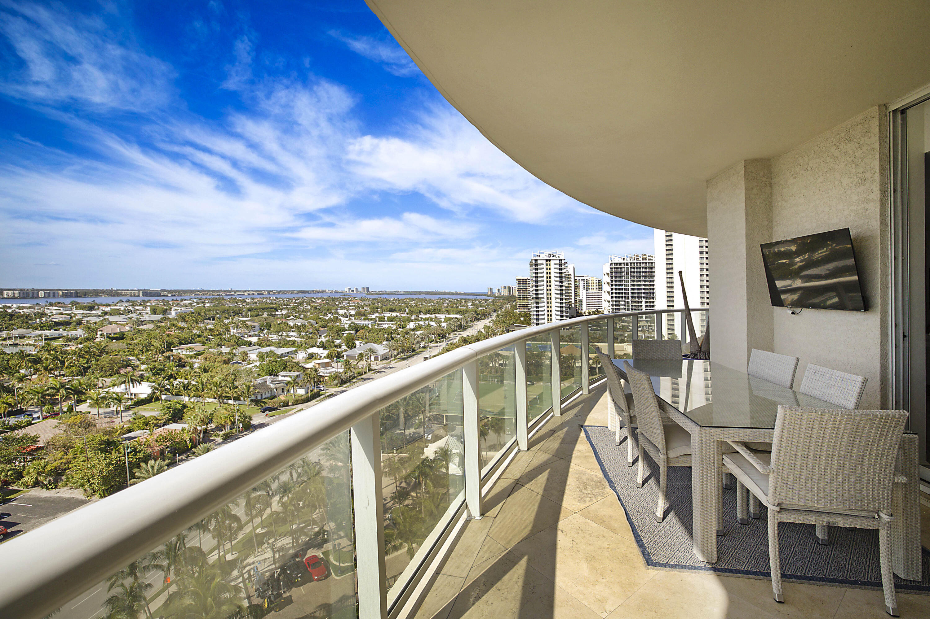 2700 N Ocean #1006b, Riviera Beach FL 33404