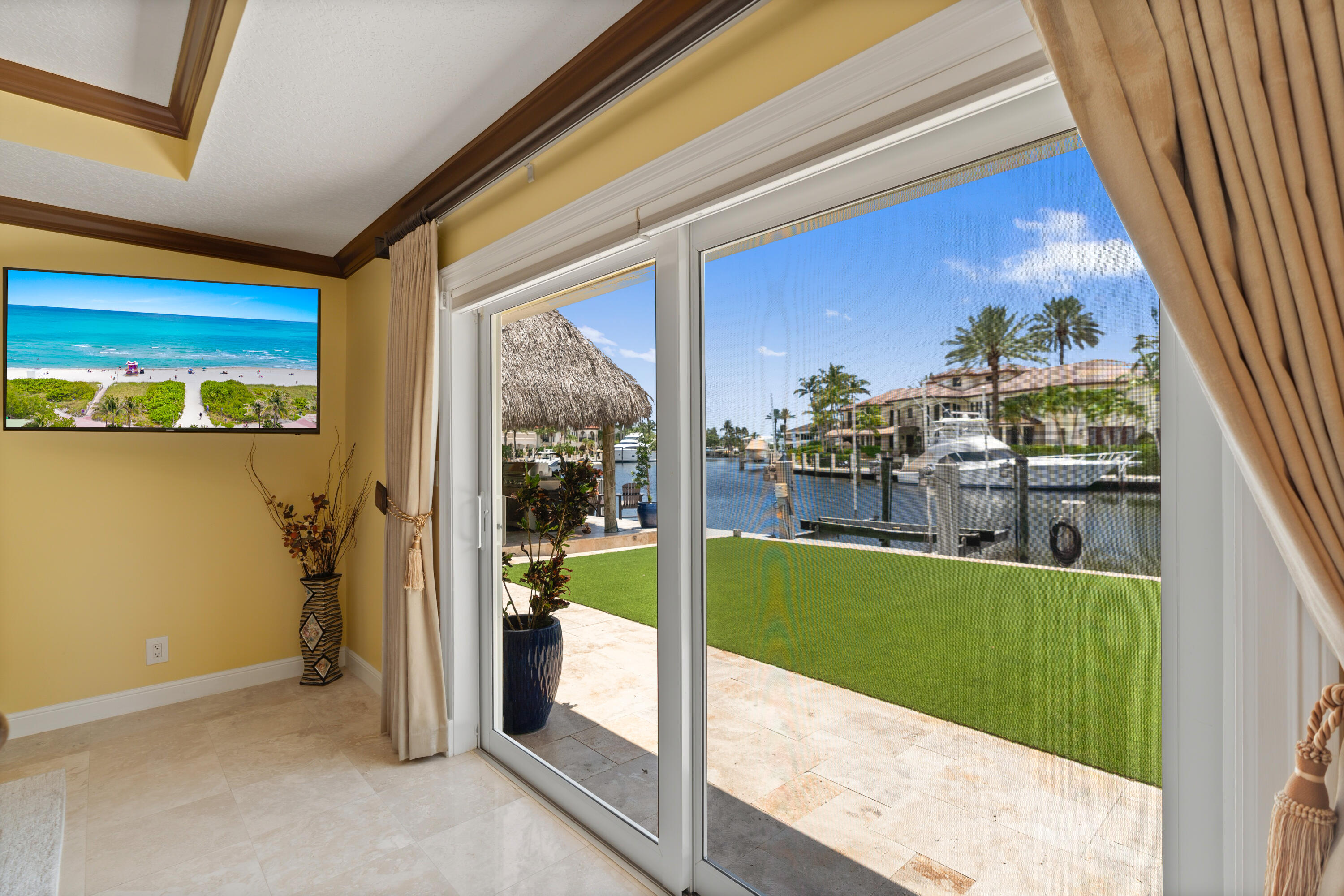 2600 NE 33rd, Lighthouse Point FL 33064