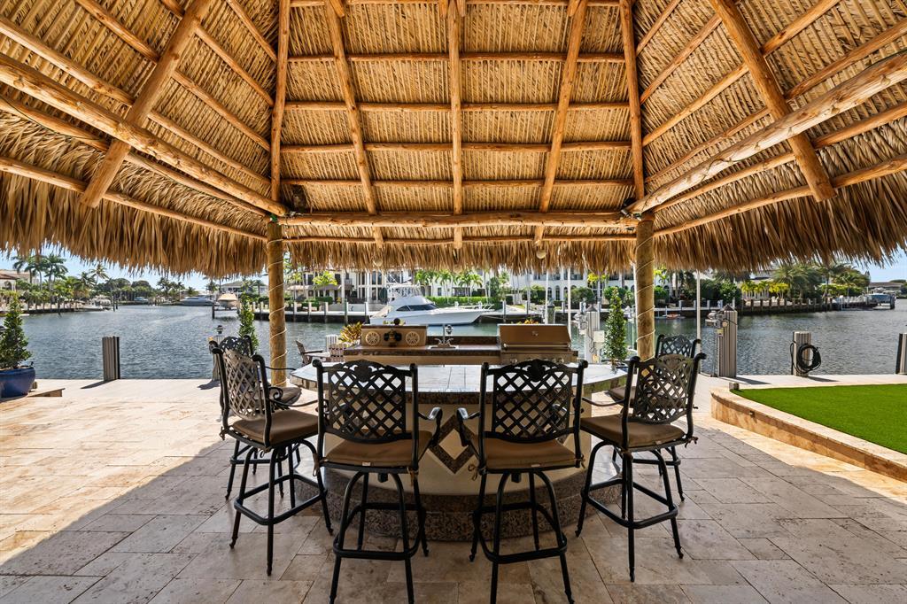 2600 NE 33rd, Lighthouse Point FL 33064