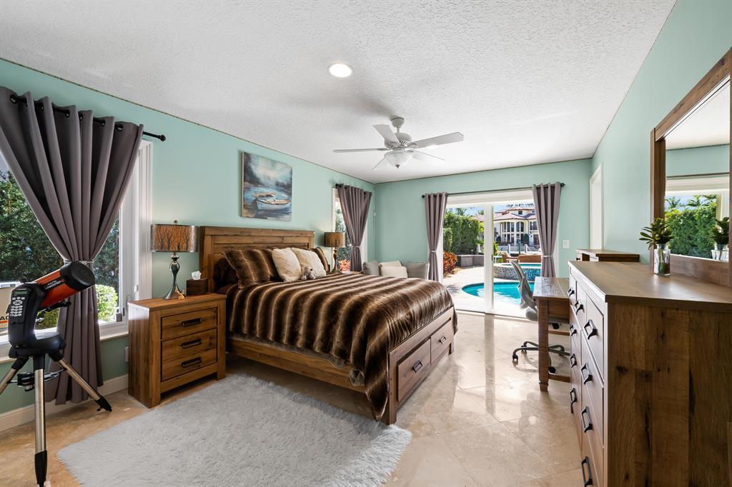 2600 NE 33rd, Lighthouse Point FL 33064