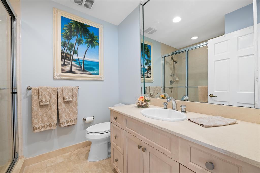 2600 NE 33rd, Lighthouse Point FL 33064