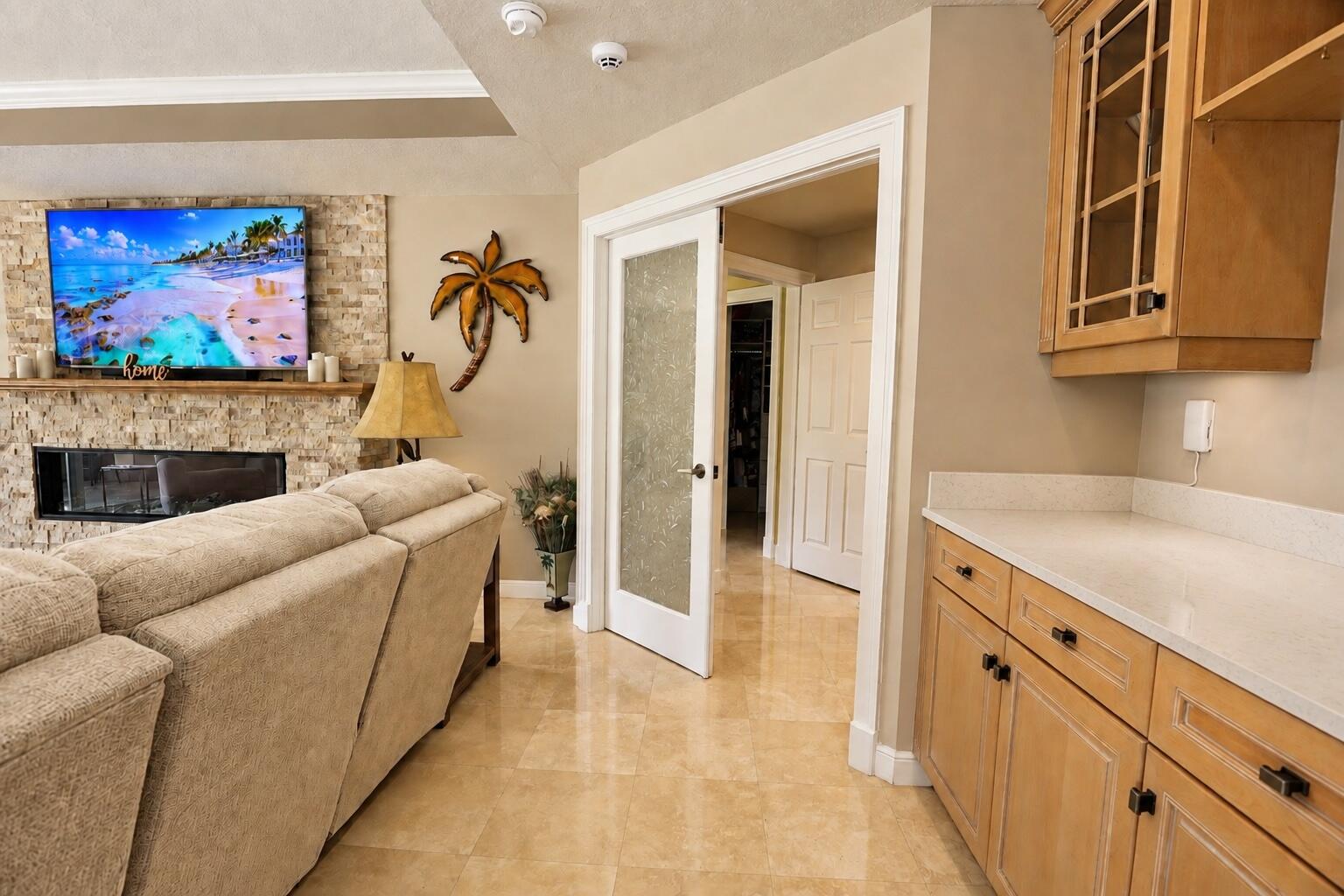 2600 NE 33rd, Lighthouse Point FL 33064