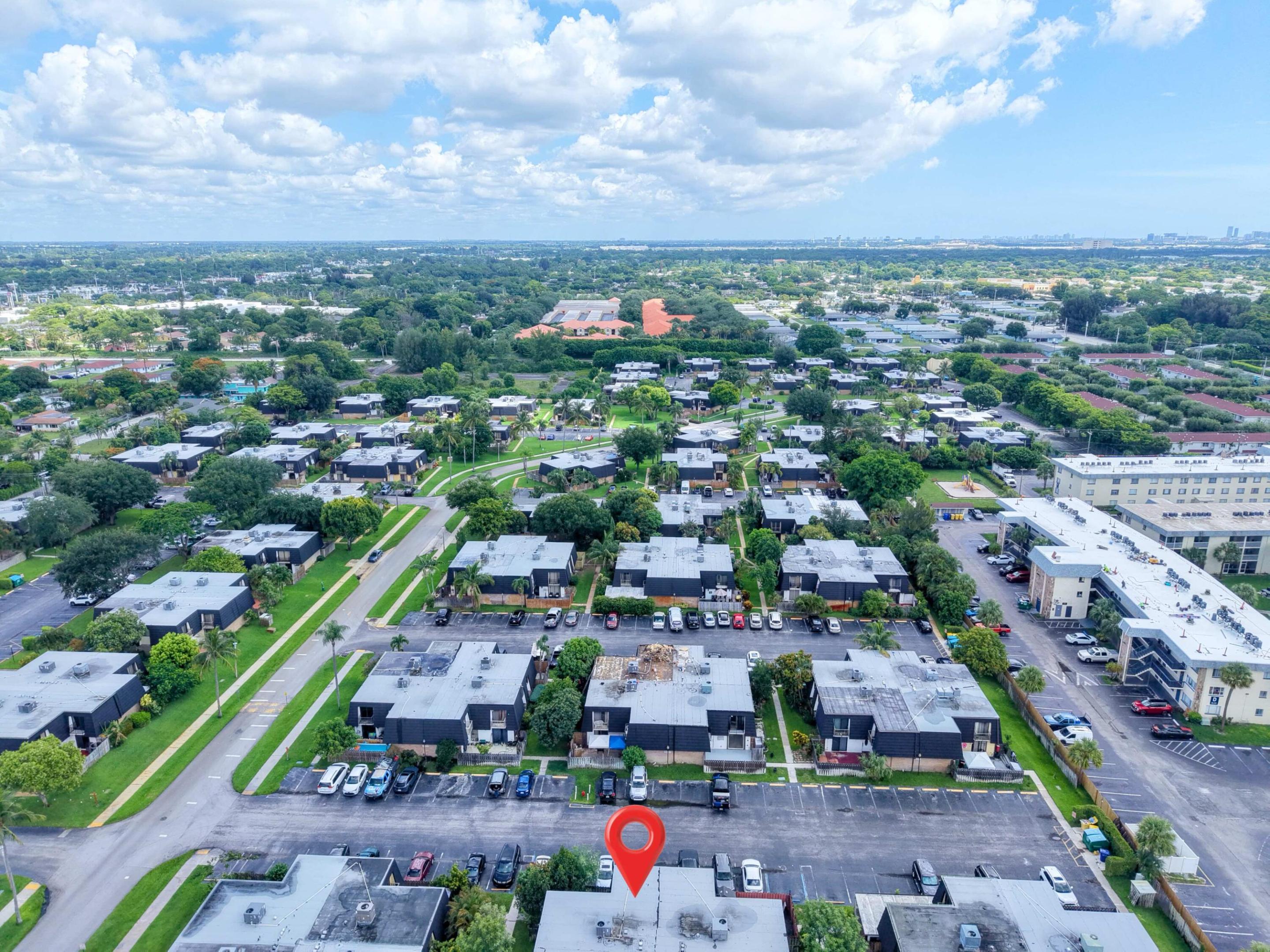 105 Woodland, Palm Springs FL 33461