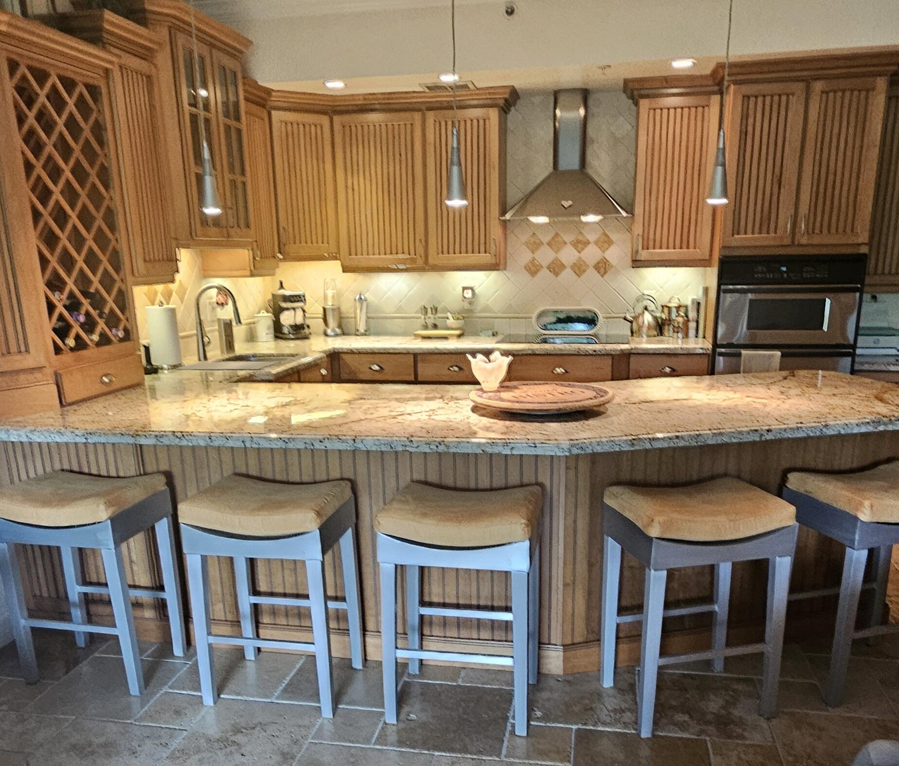 2805 Veronia #107, Palm Beach Gardens FL 33410