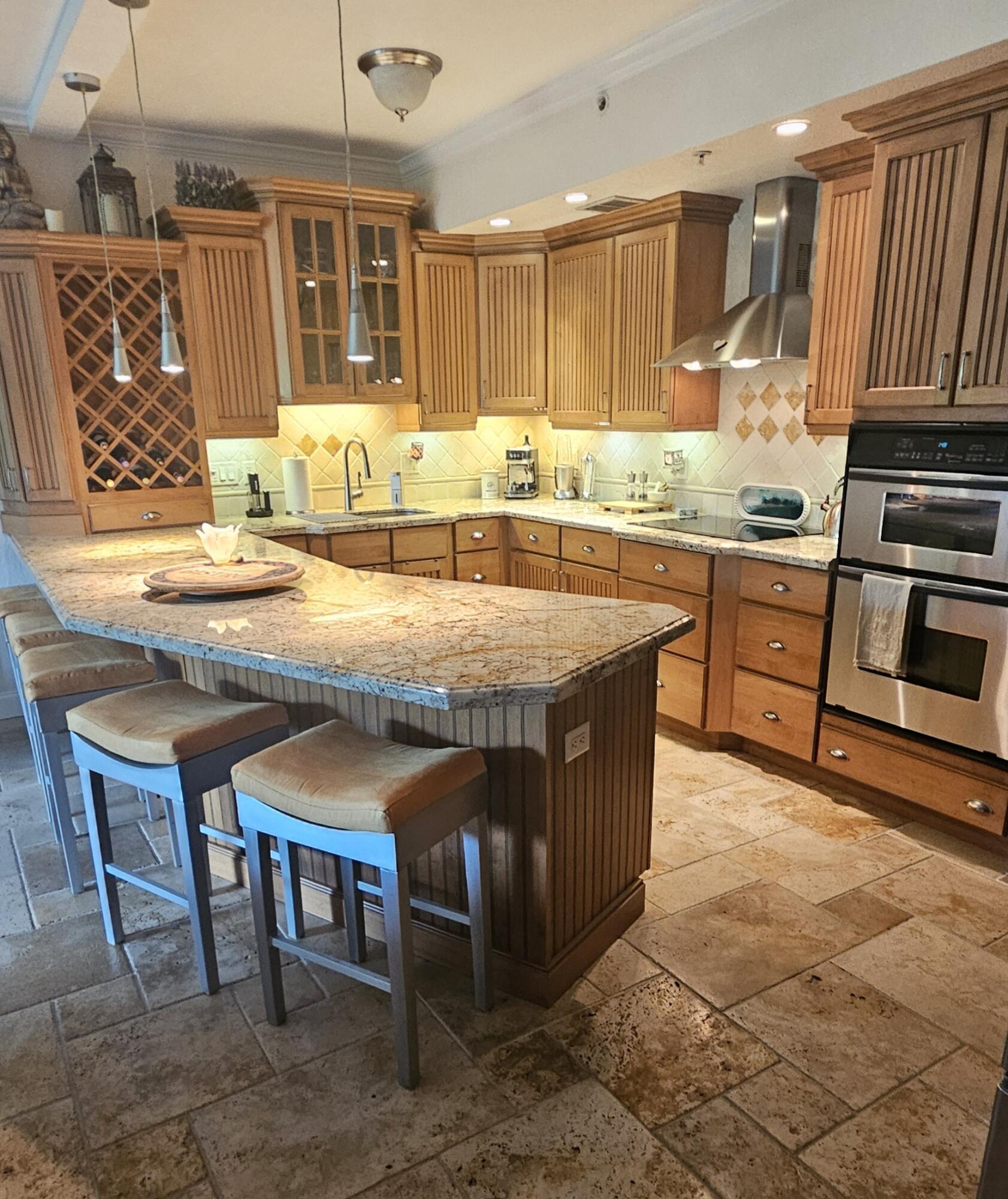 2805 Veronia #107, Palm Beach Gardens FL 33410