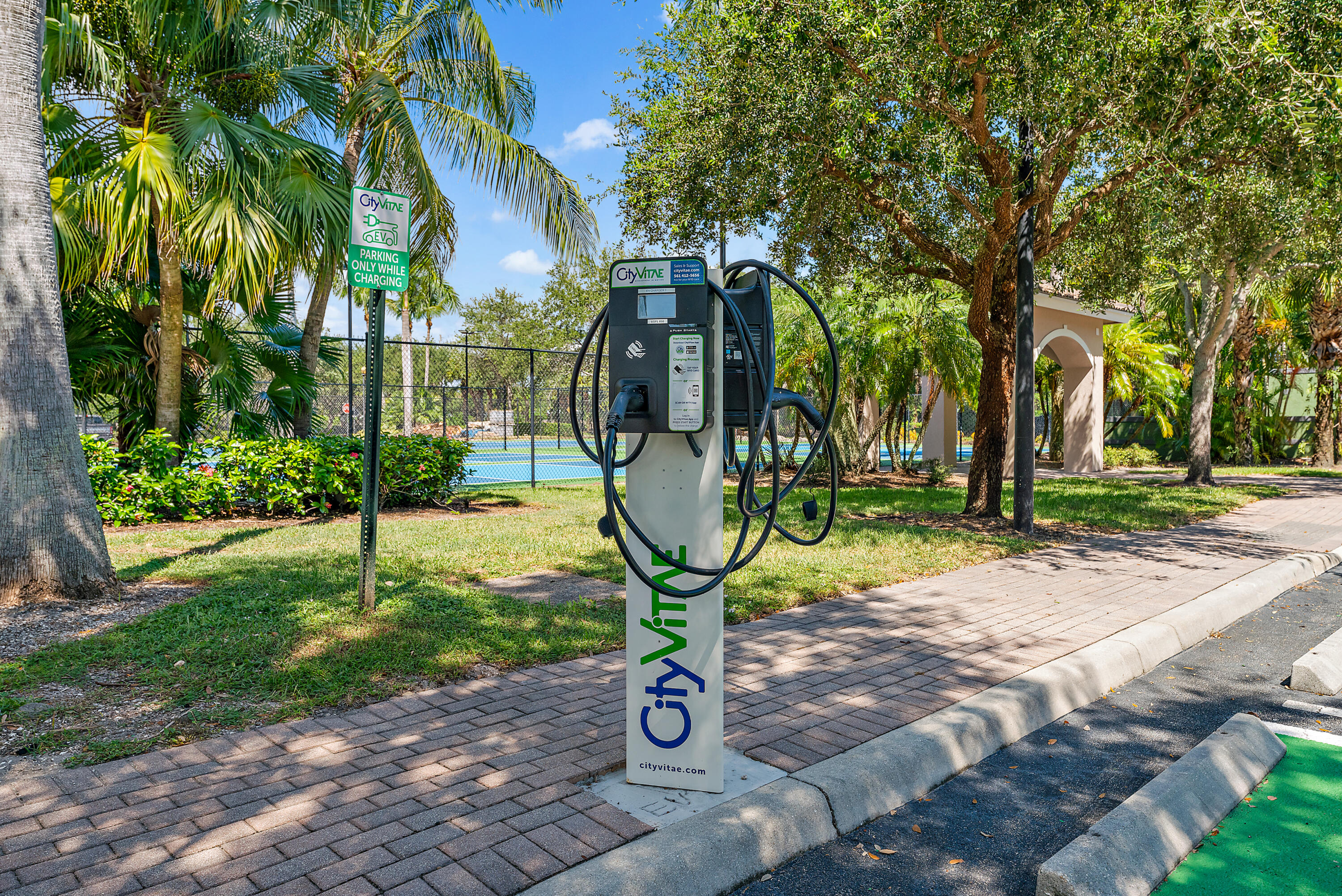 2805 Veronia #107, Palm Beach Gardens FL 33410