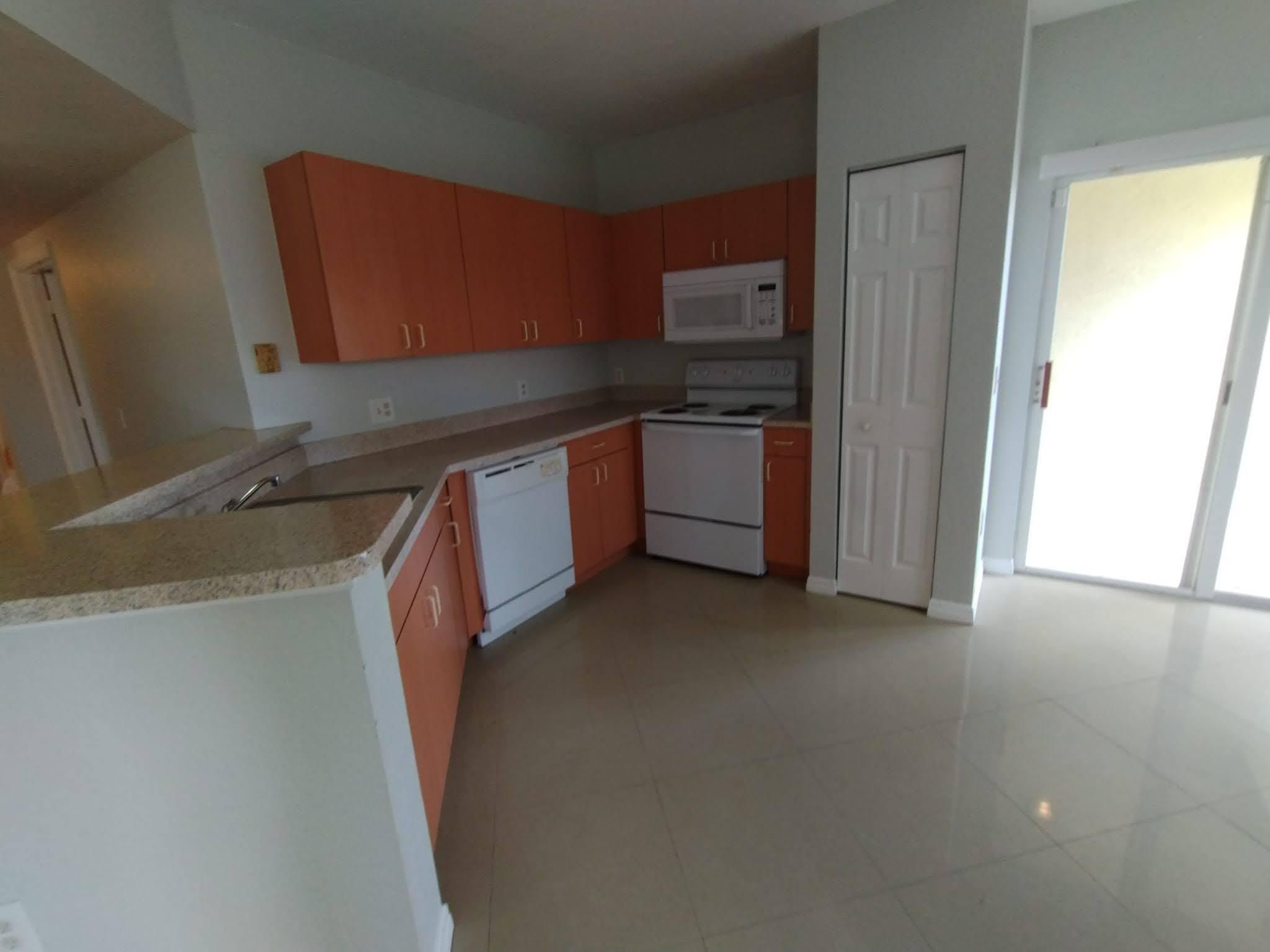 2307 Belmont #2307, North Lauderdale FL 33068