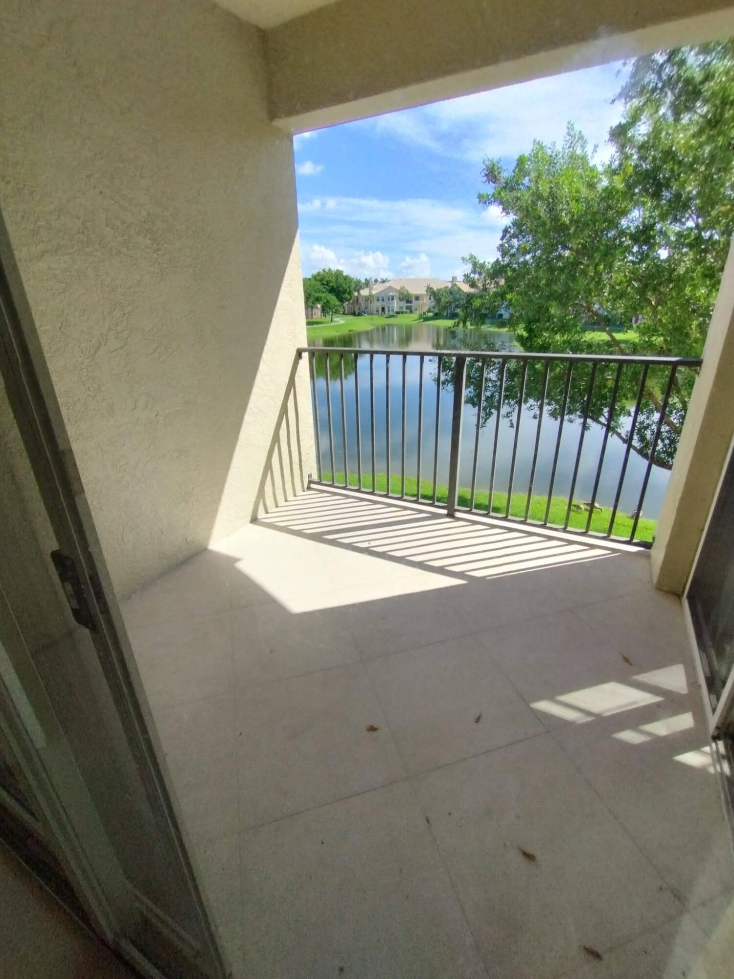 2307 Belmont #2307, North Lauderdale FL 33068