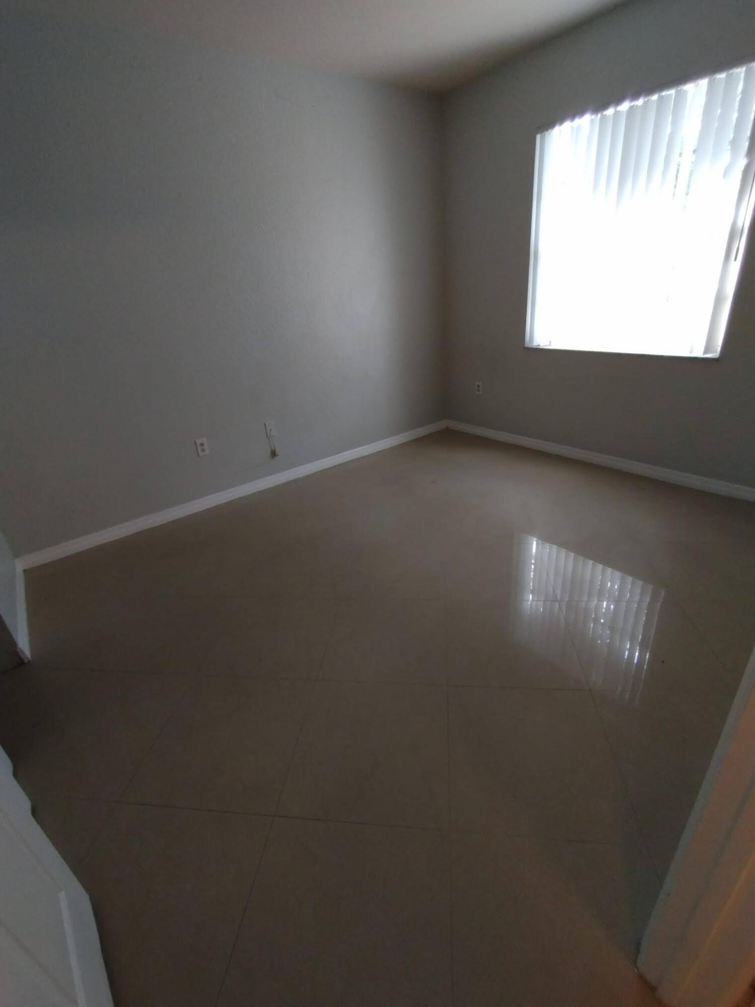 2307 Belmont #2307, North Lauderdale FL 33068