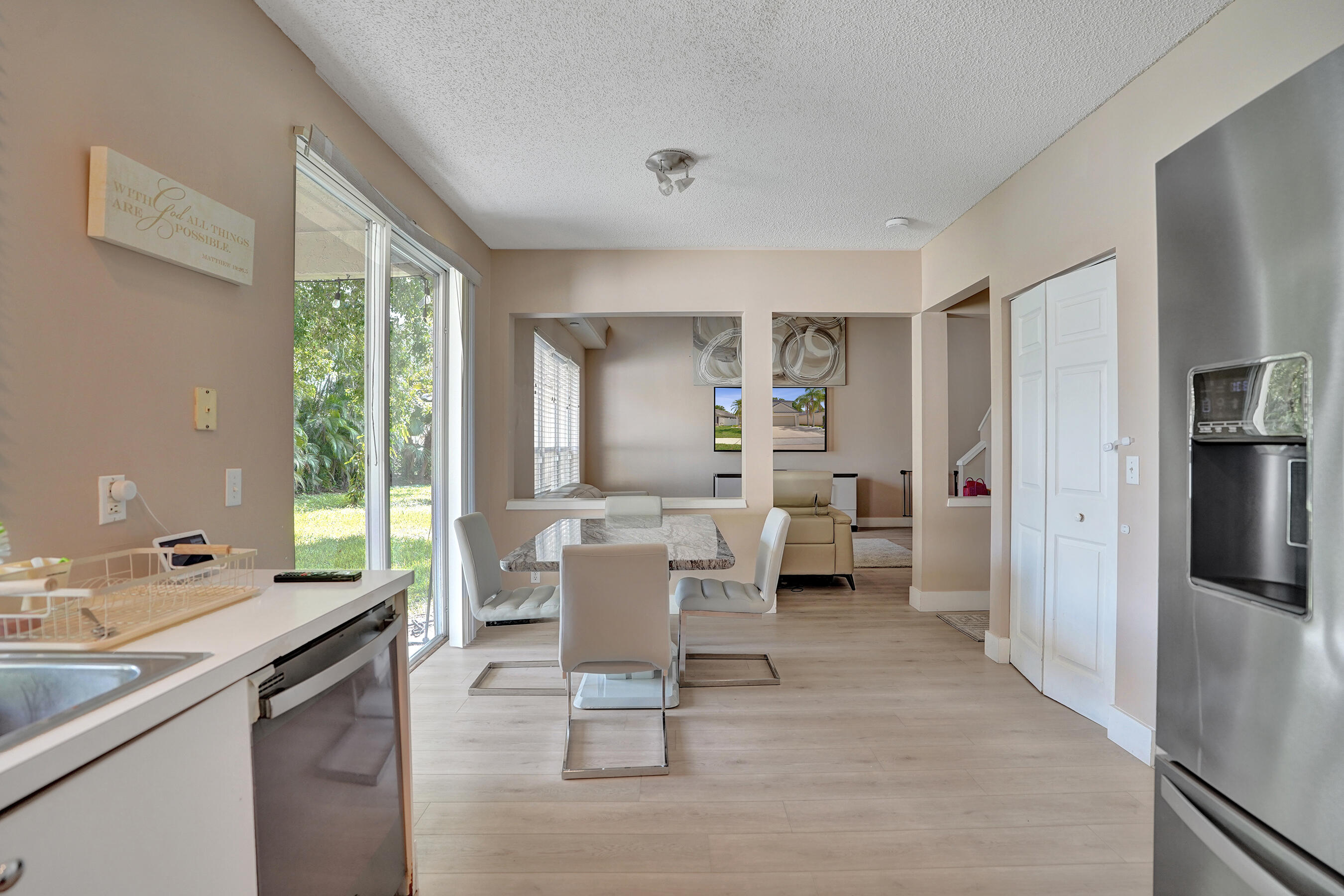 5884 N Plum Bay, Tamarac FL 33321