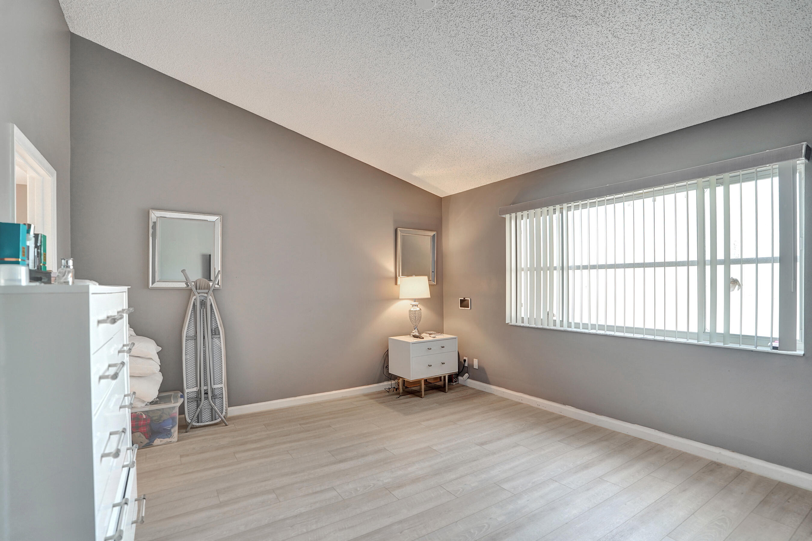 5884 N Plum Bay, Tamarac FL 33321