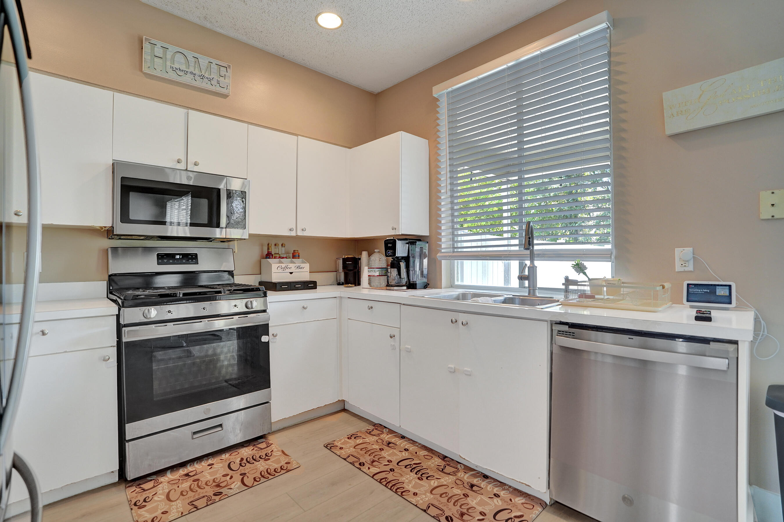 5884 N Plum Bay, Tamarac FL 33321