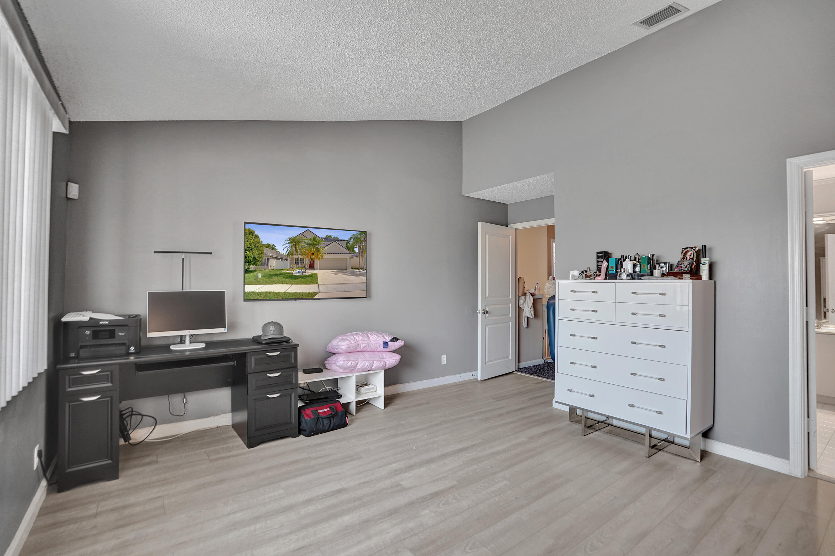 5884 N Plum Bay, Tamarac FL 33321