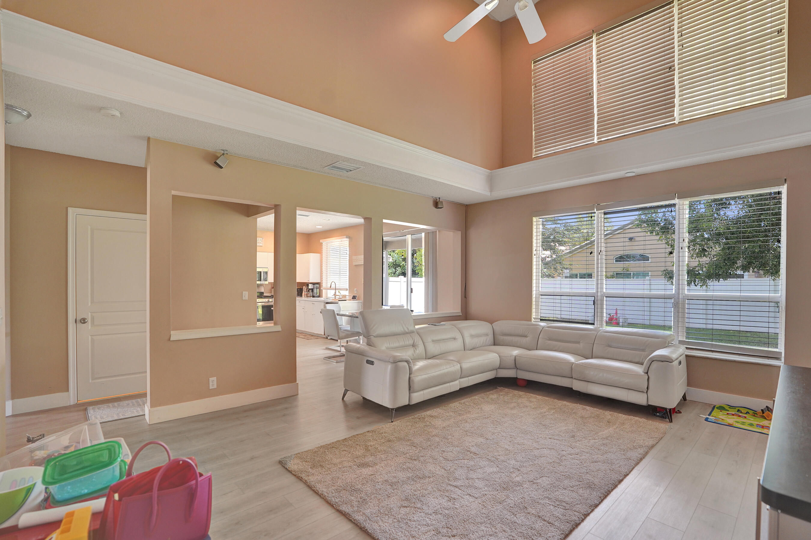 5884 N Plum Bay, Tamarac FL 33321
