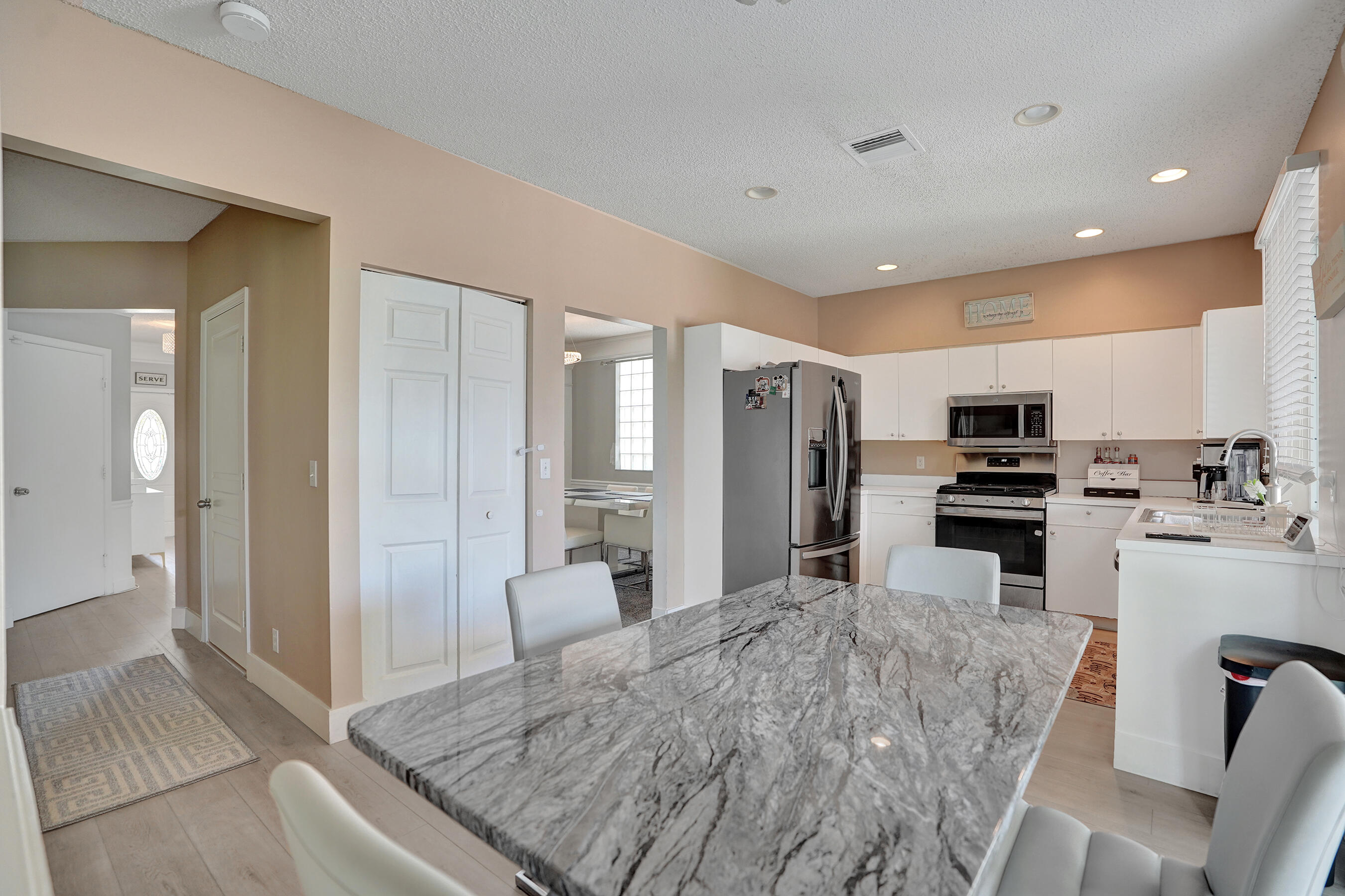5884 N Plum Bay, Tamarac FL 33321