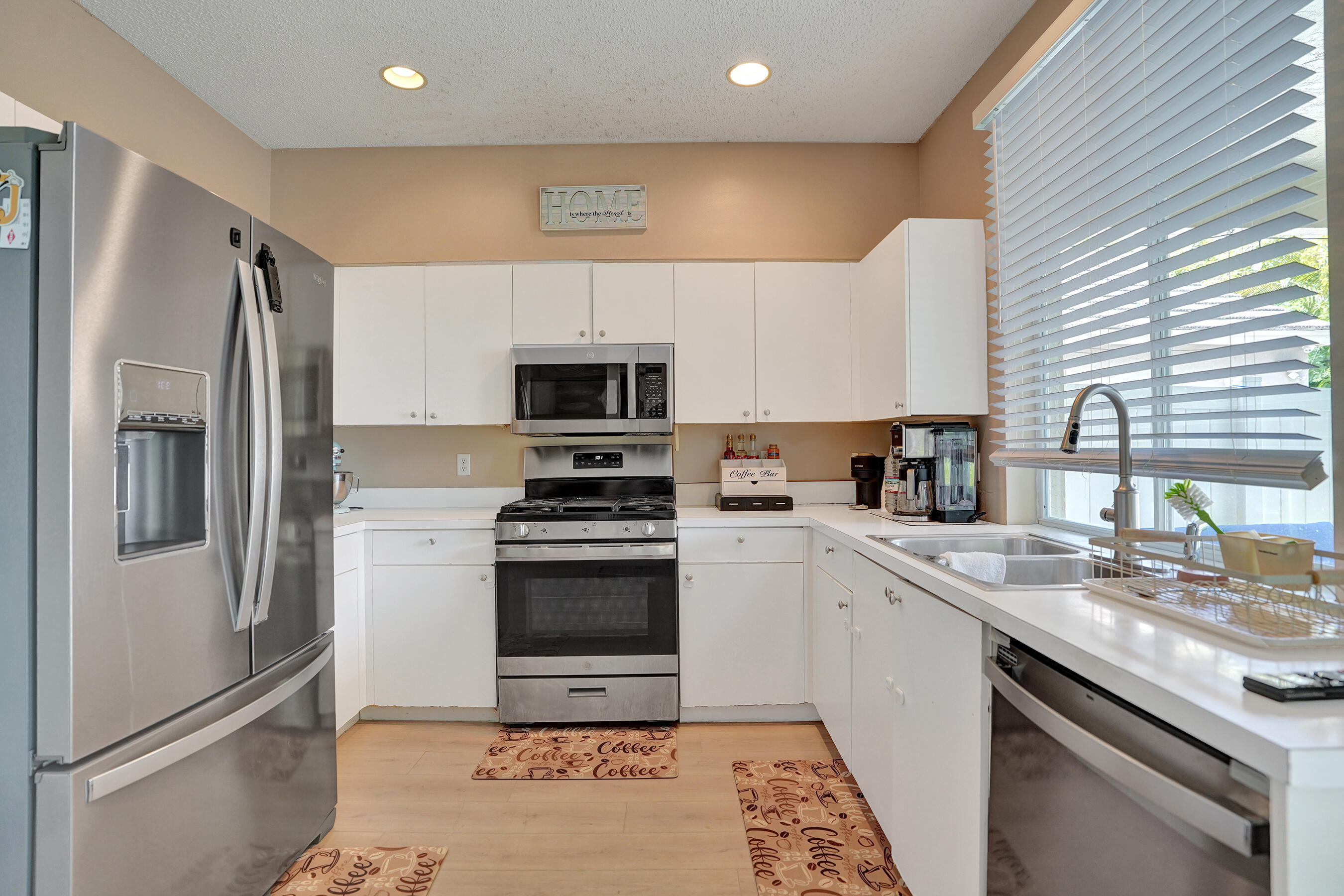 5884 N Plum Bay, Tamarac FL 33321