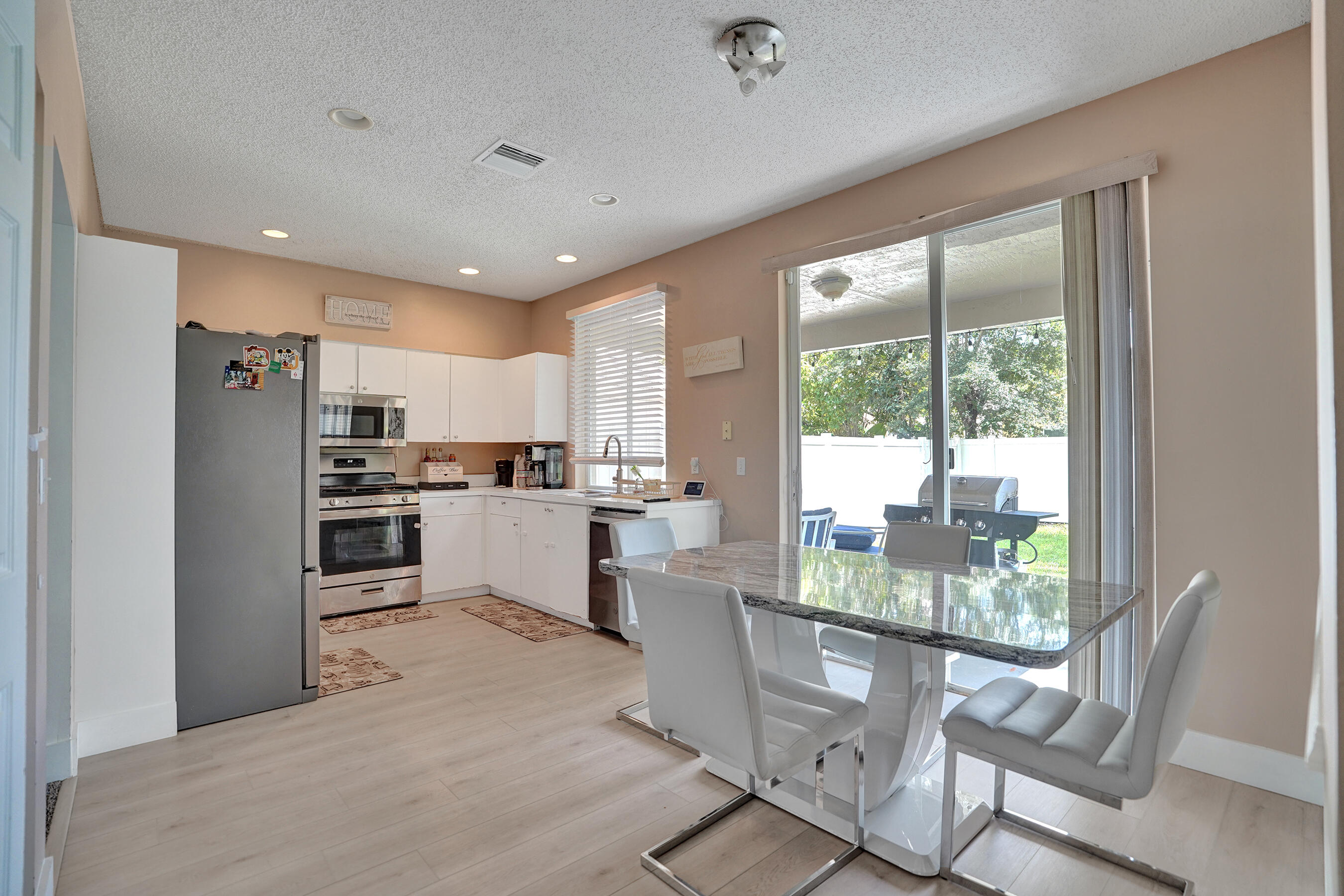 5884 N Plum Bay, Tamarac FL 33321