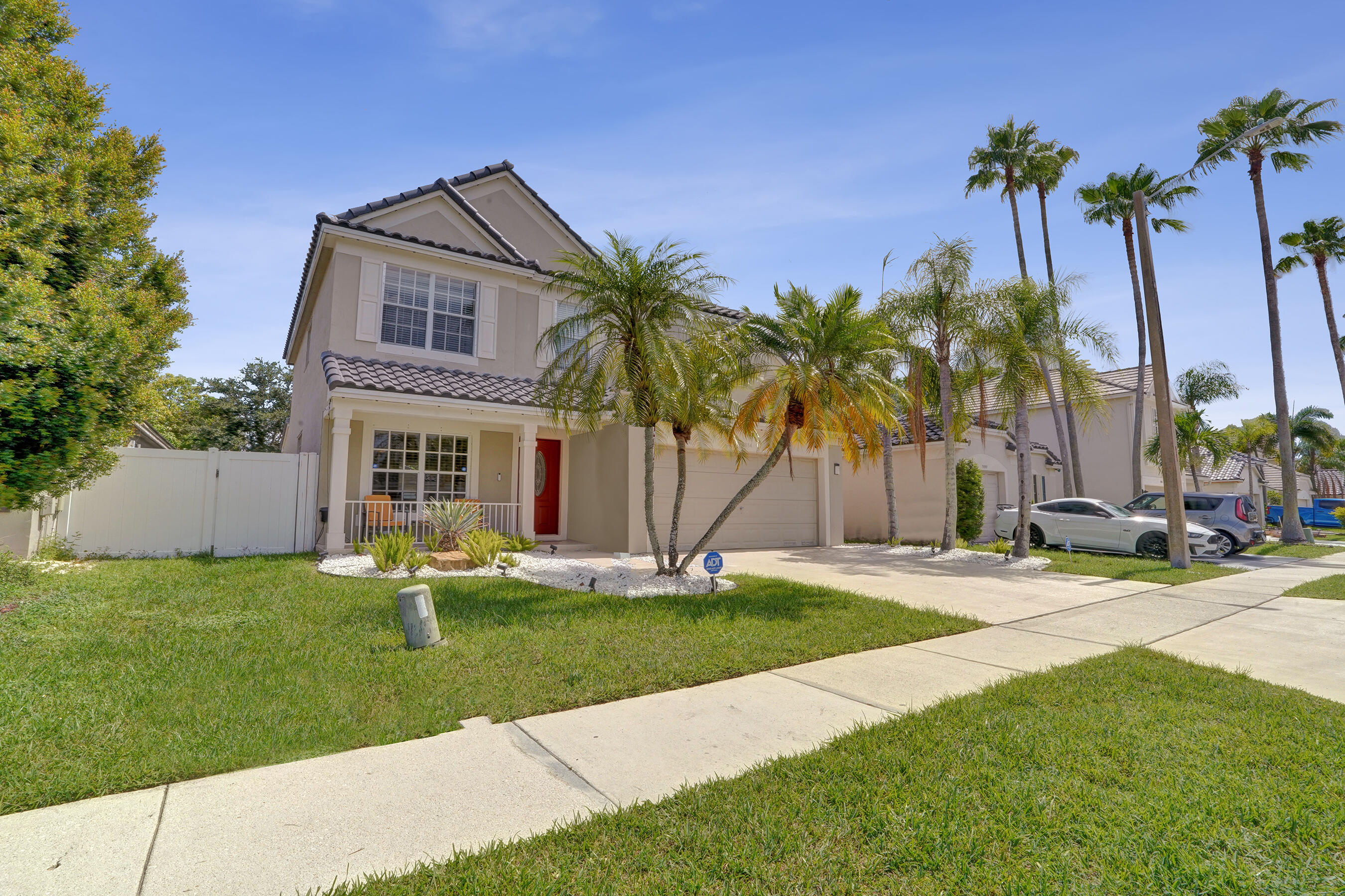 5884 N Plum Bay, Tamarac FL 33321