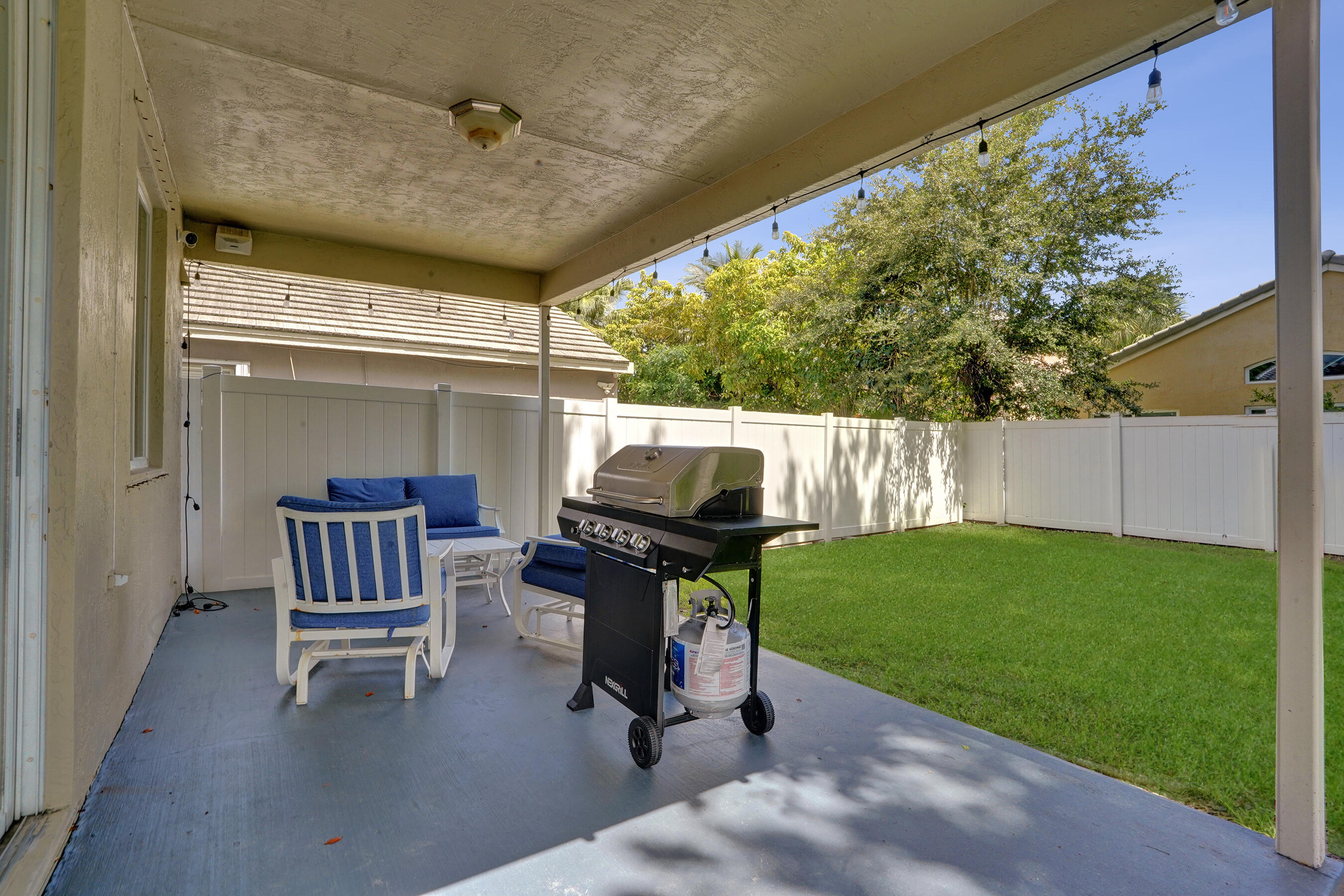 5884 N Plum Bay, Tamarac FL 33321