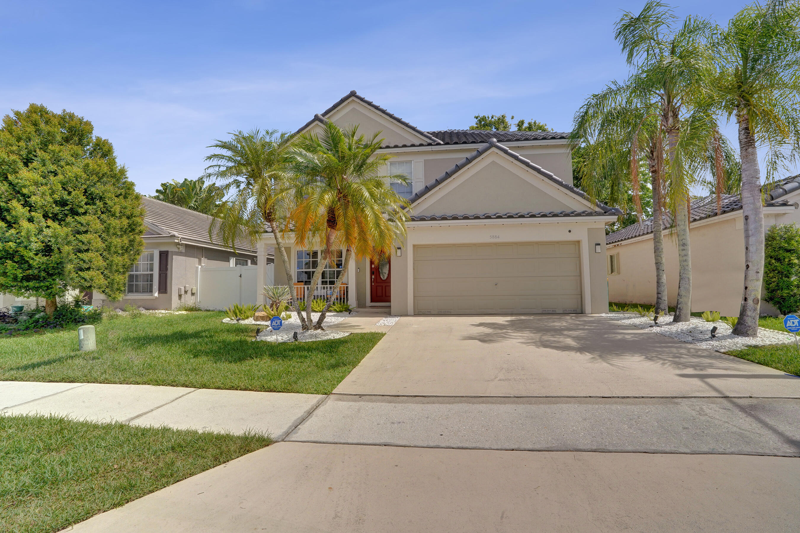 5884 N Plum Bay, Tamarac FL 33321