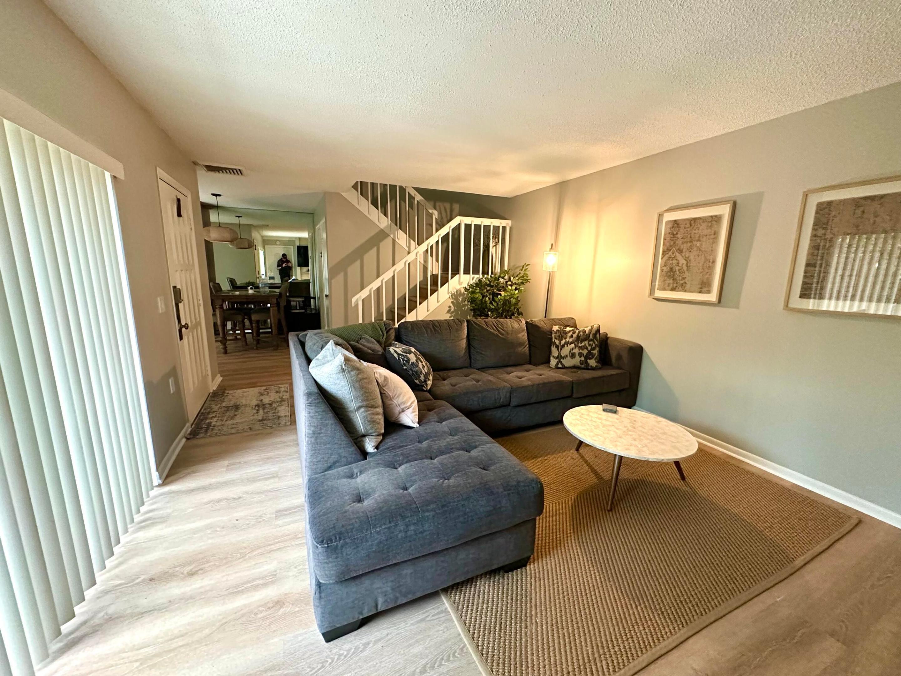 1201 12th, Palm Beach Gardens FL 33418