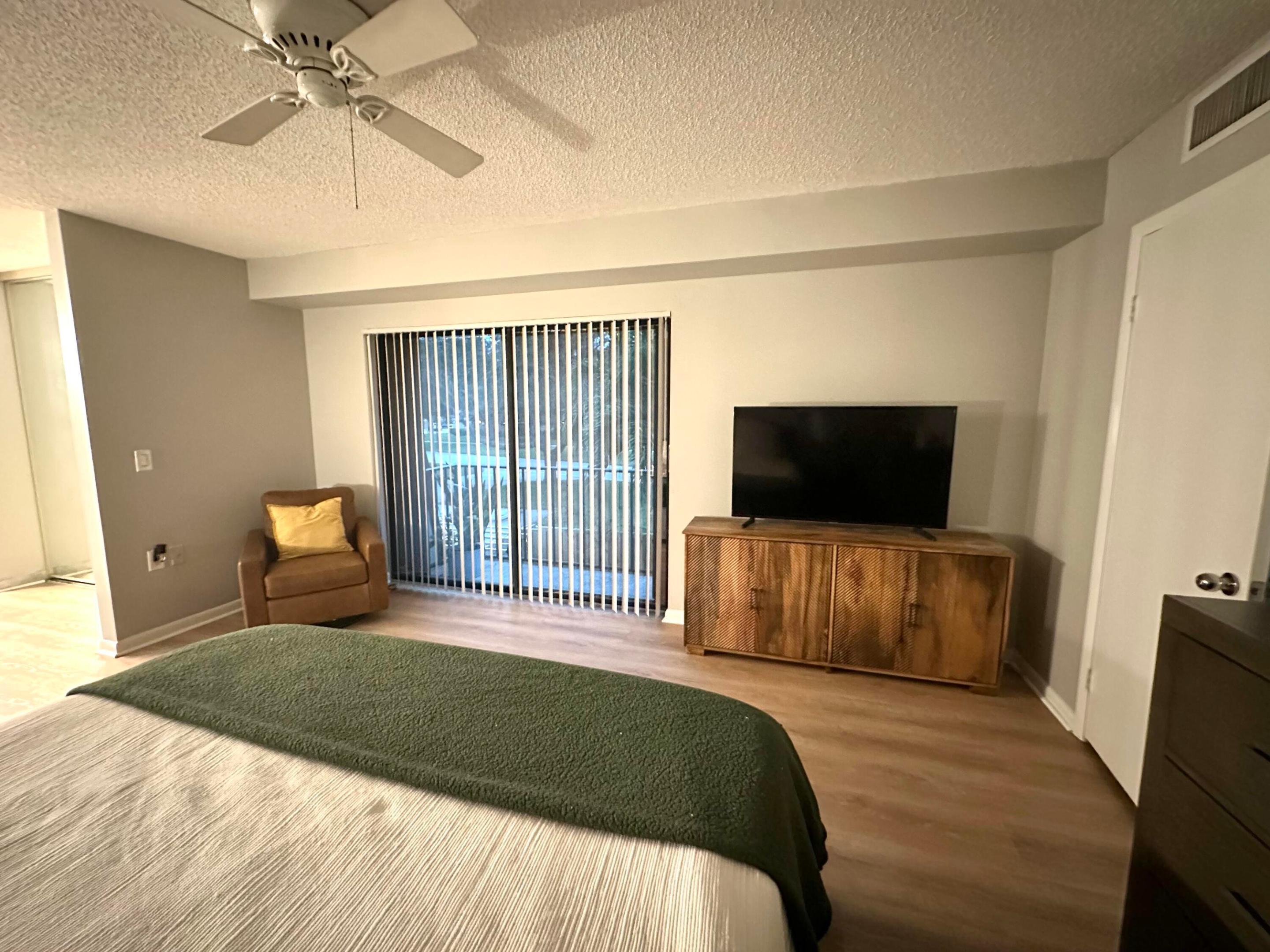 1201 12th, Palm Beach Gardens FL 33418