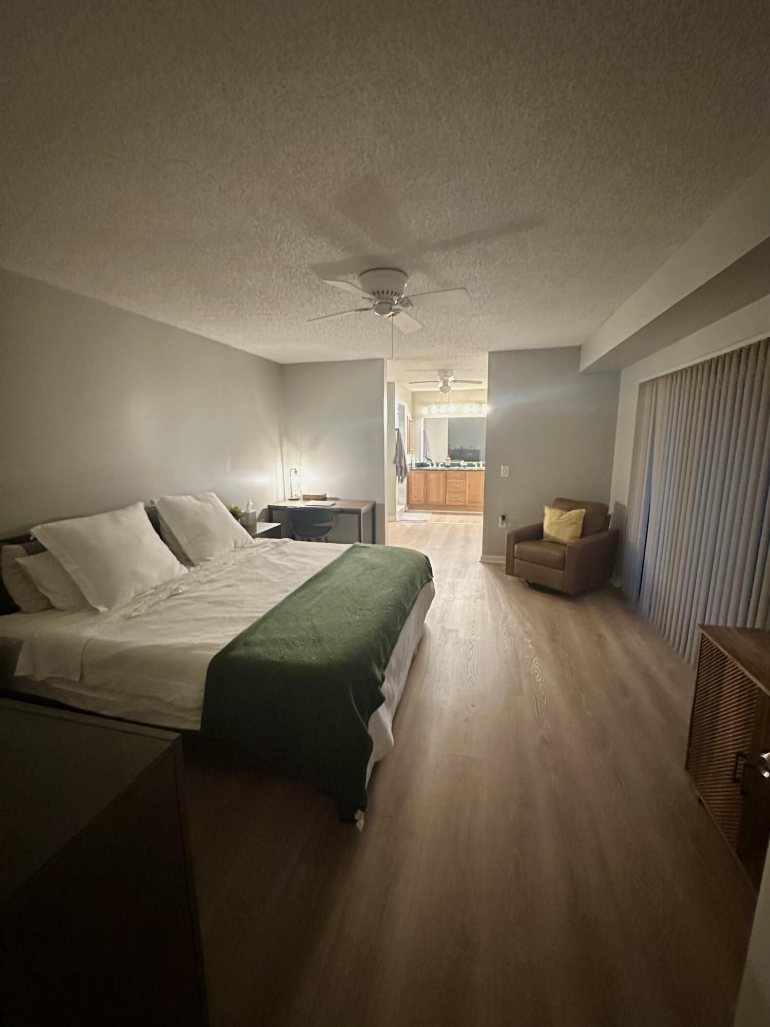 1201 12th, Palm Beach Gardens FL 33418
