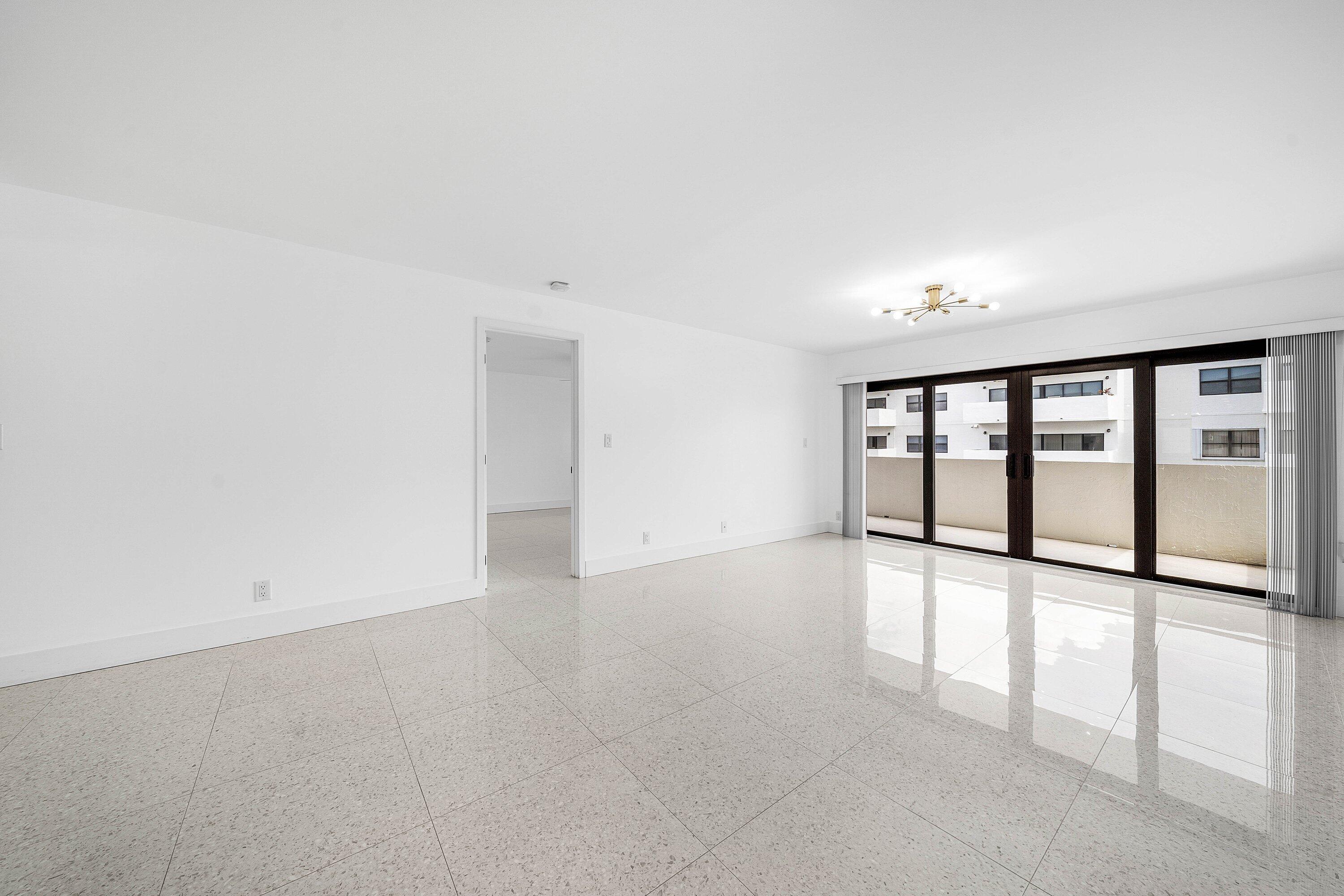330 SE 20th #408, Deerfield Beach FL 33441