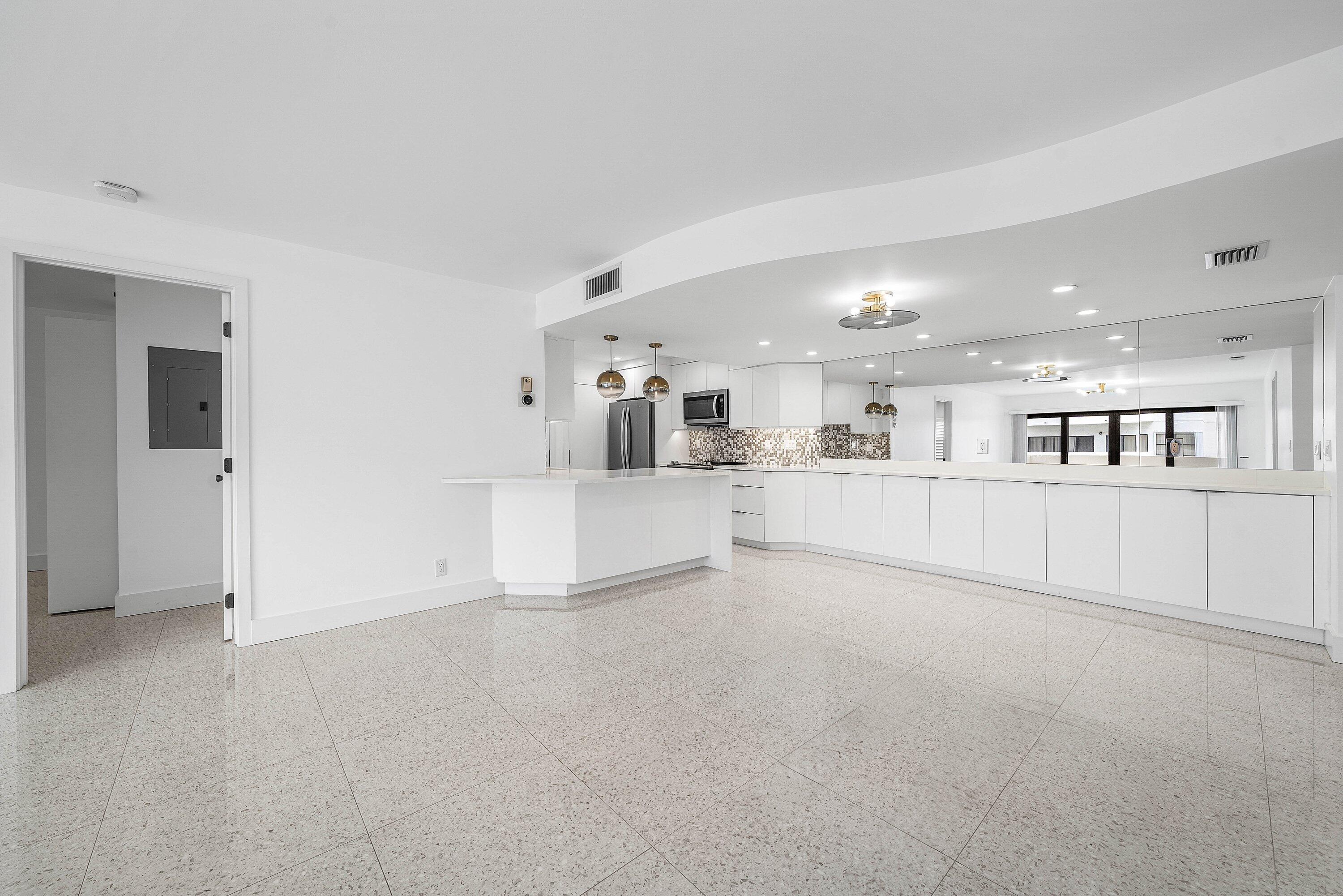 330 SE 20th #408, Deerfield Beach FL 33441