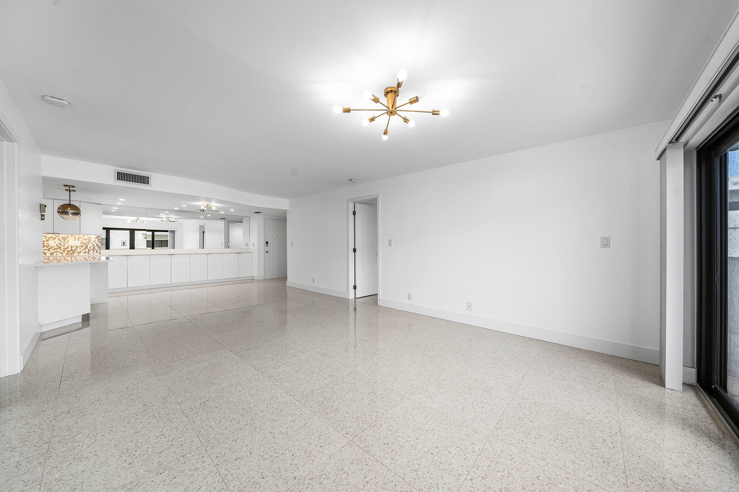 330 SE 20th #408, Deerfield Beach FL 33441