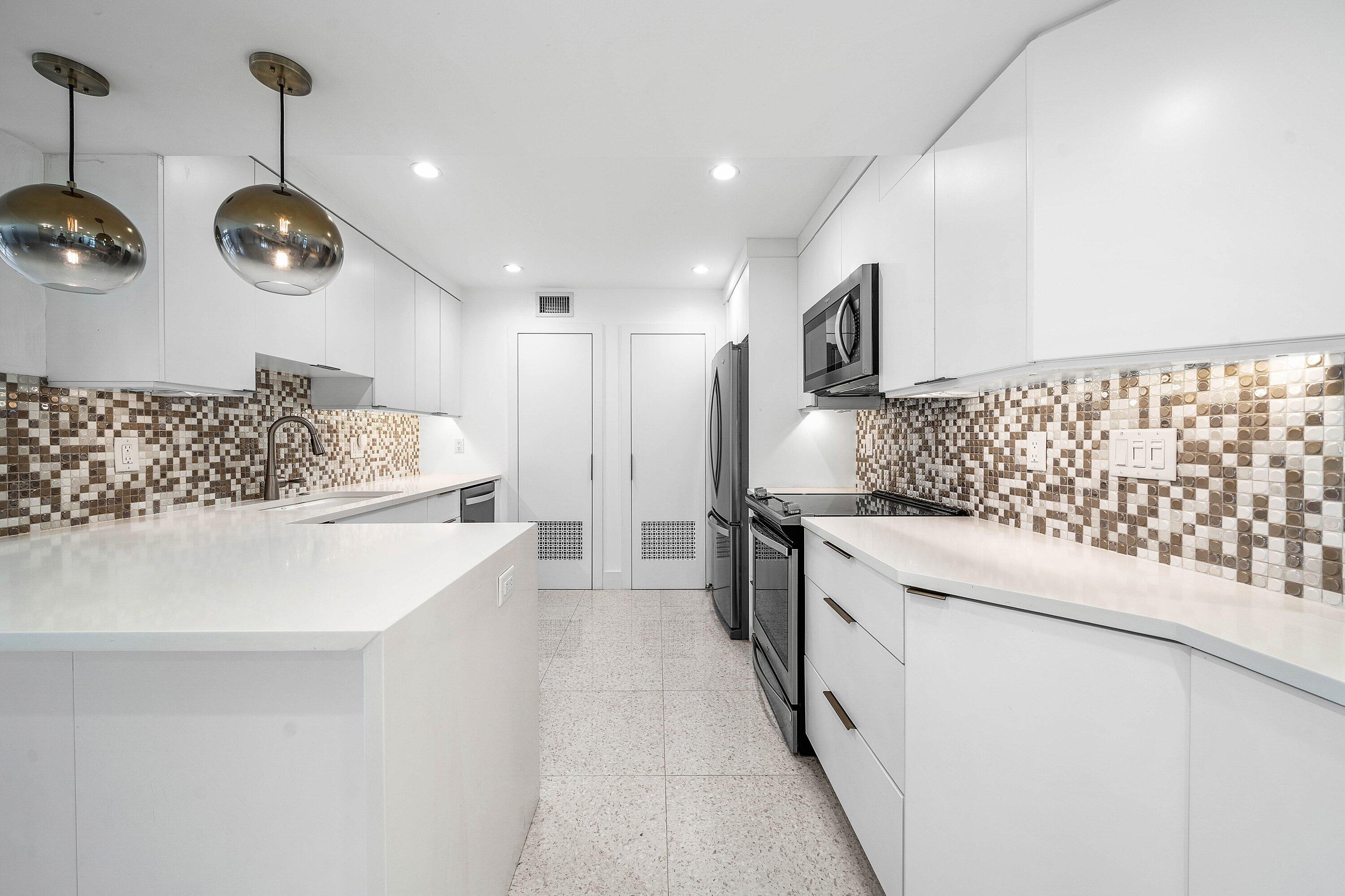 330 SE 20th #408, Deerfield Beach FL 33441