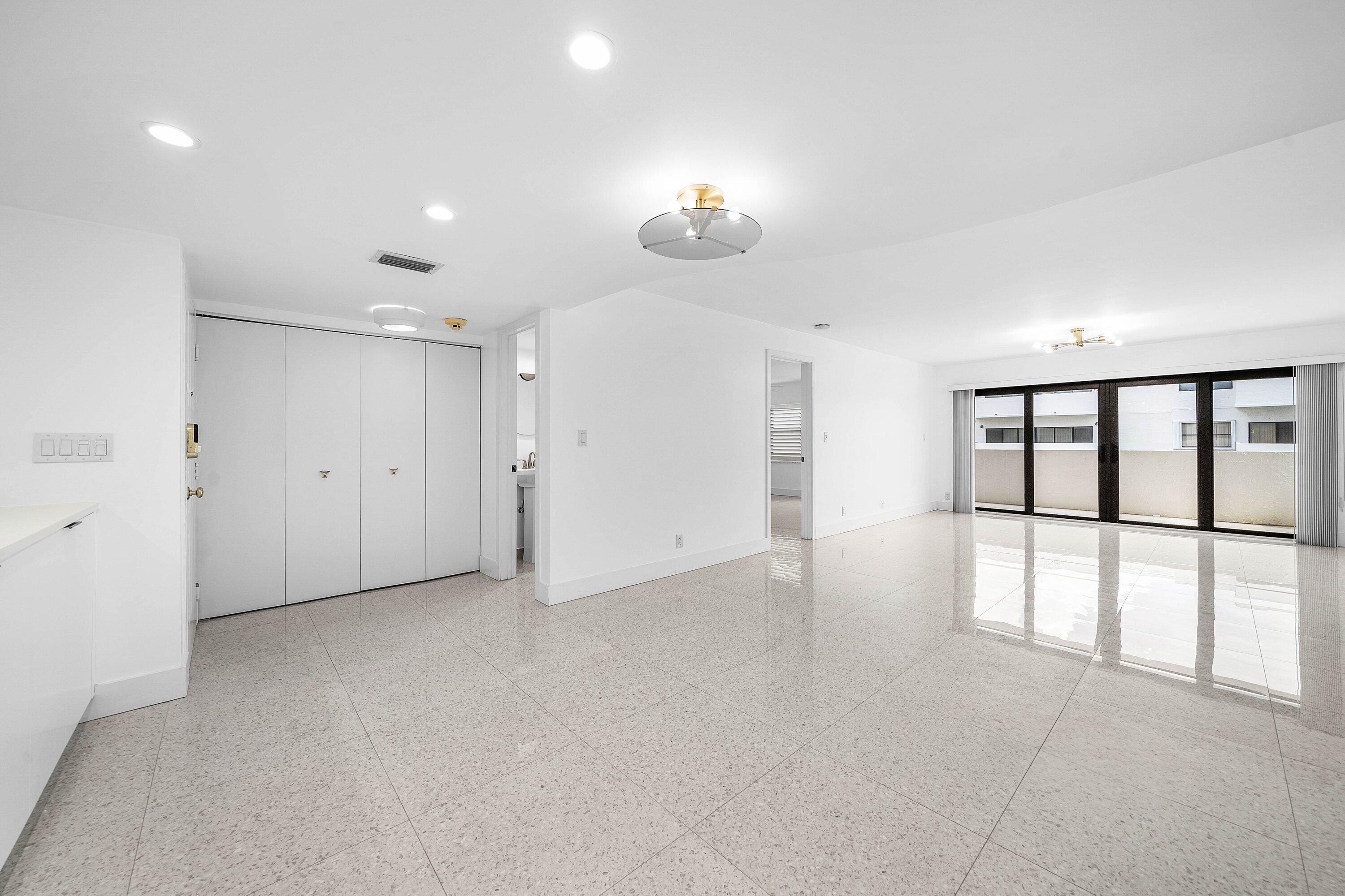 330 SE 20th #408, Deerfield Beach FL 33441