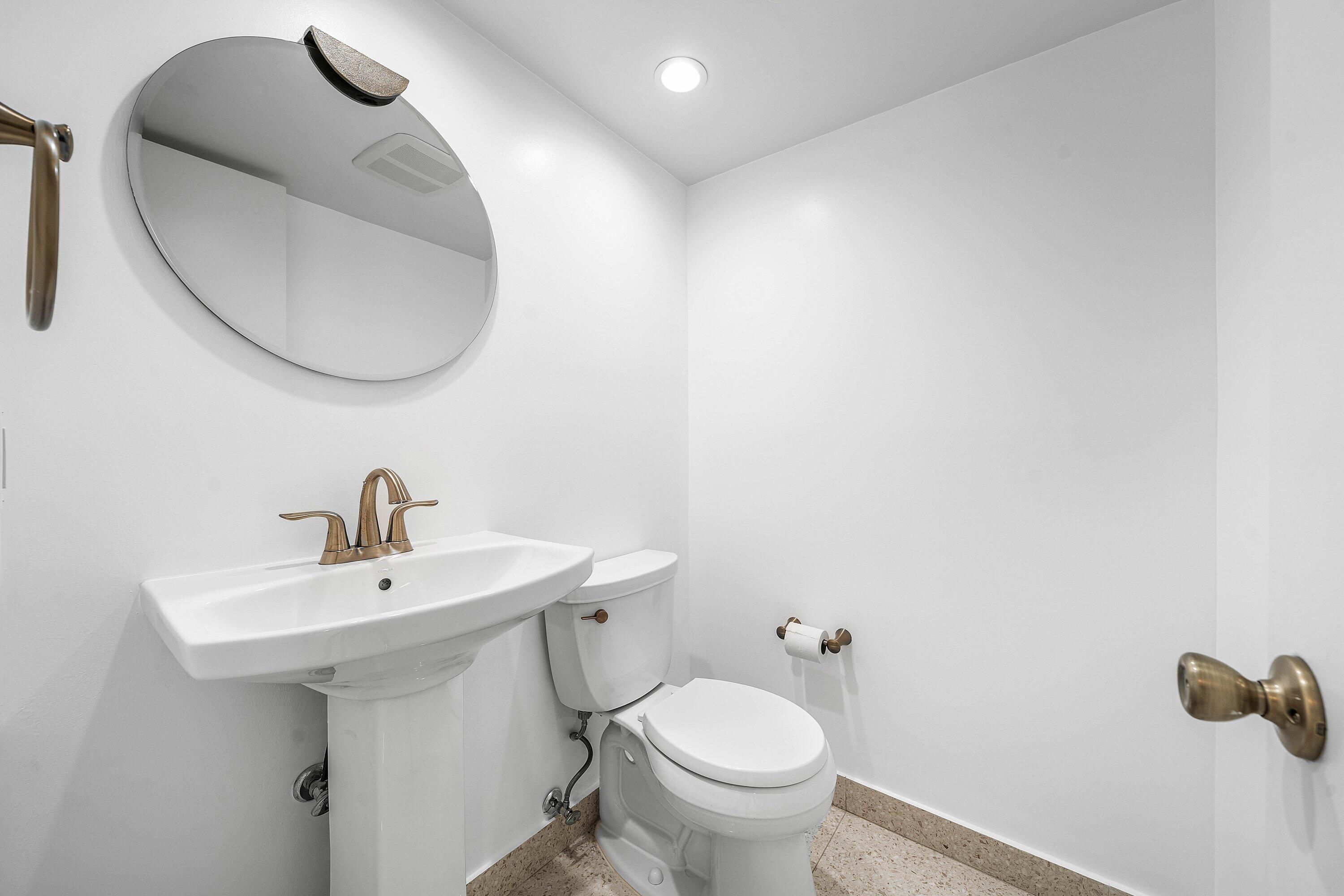 330 SE 20th #408, Deerfield Beach FL 33441