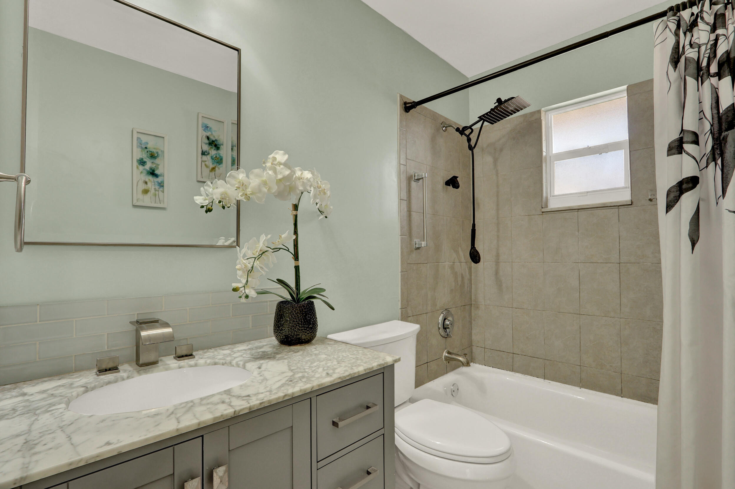502 Davis #12, Palm Springs FL 33461