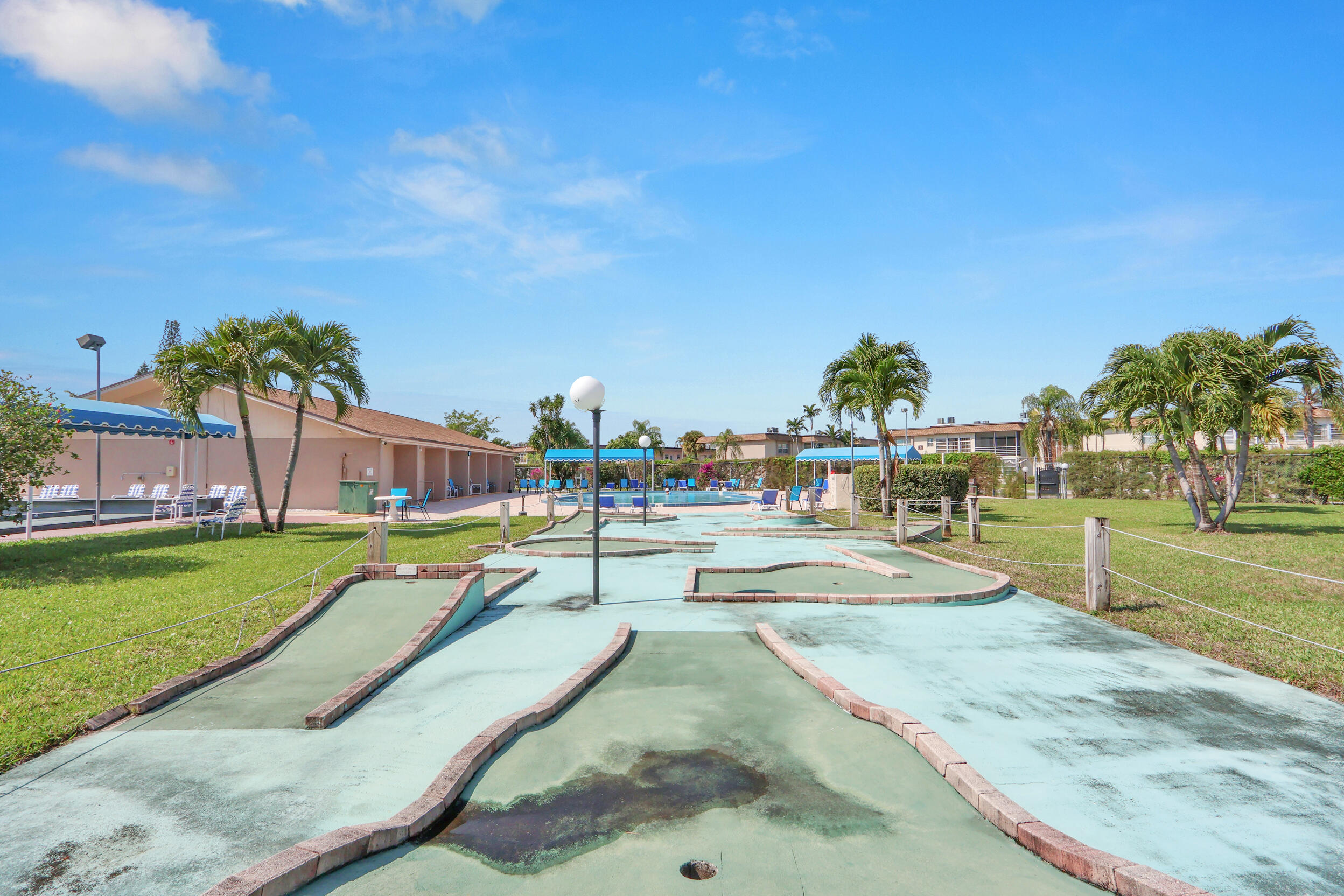 502 Davis #12, Palm Springs FL 33461